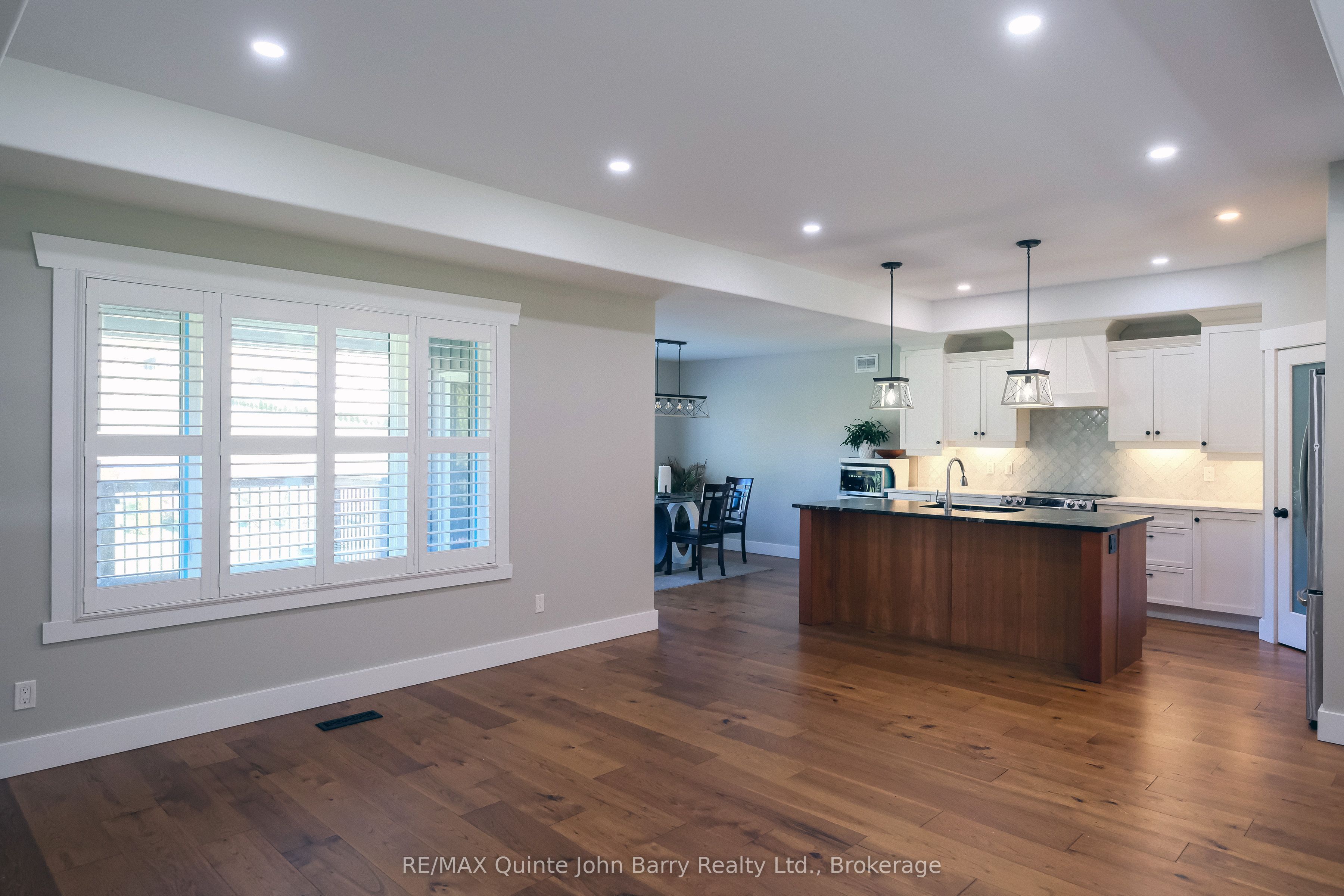 625 Huff Road Property Photo 10