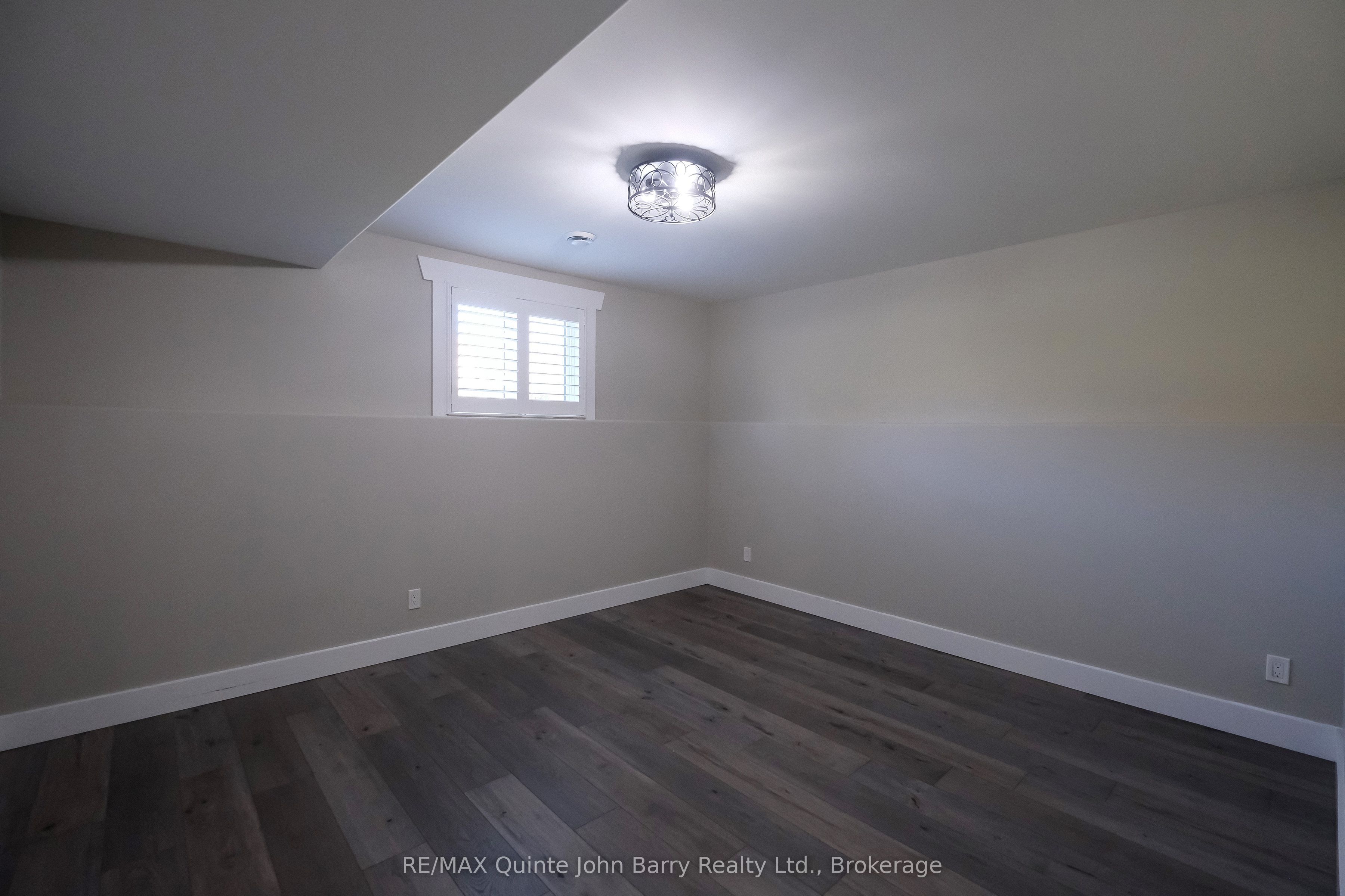 625 Huff Road Property Photo 32