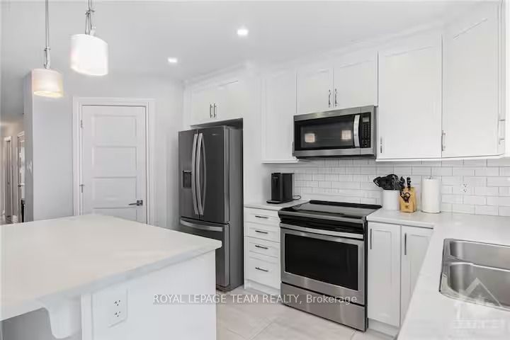196 Argile Street Property Photo 9