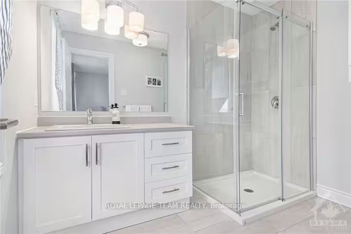 196 Argile Street Property Photo 12