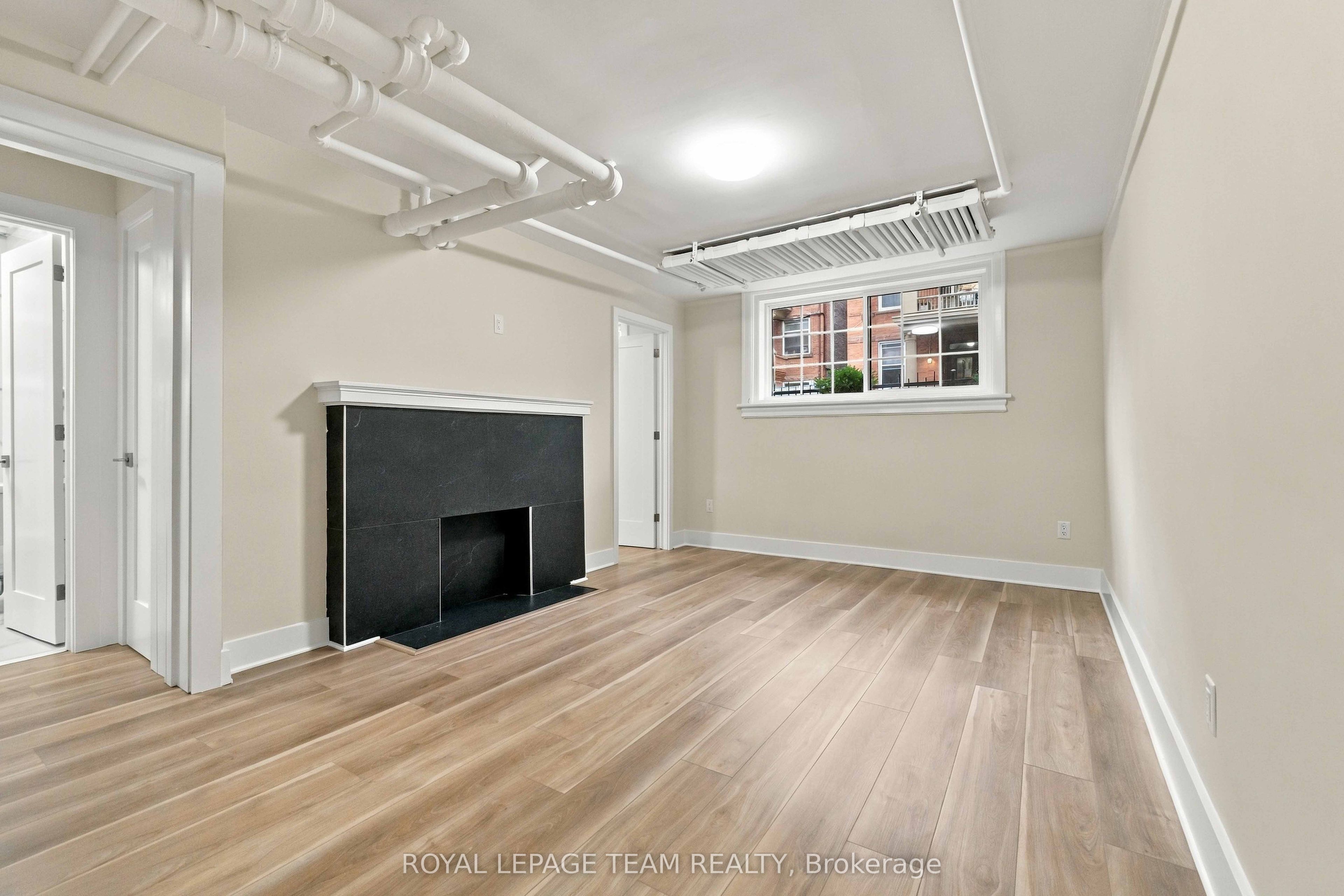 325 Cooper Street 14 Property Photo 4