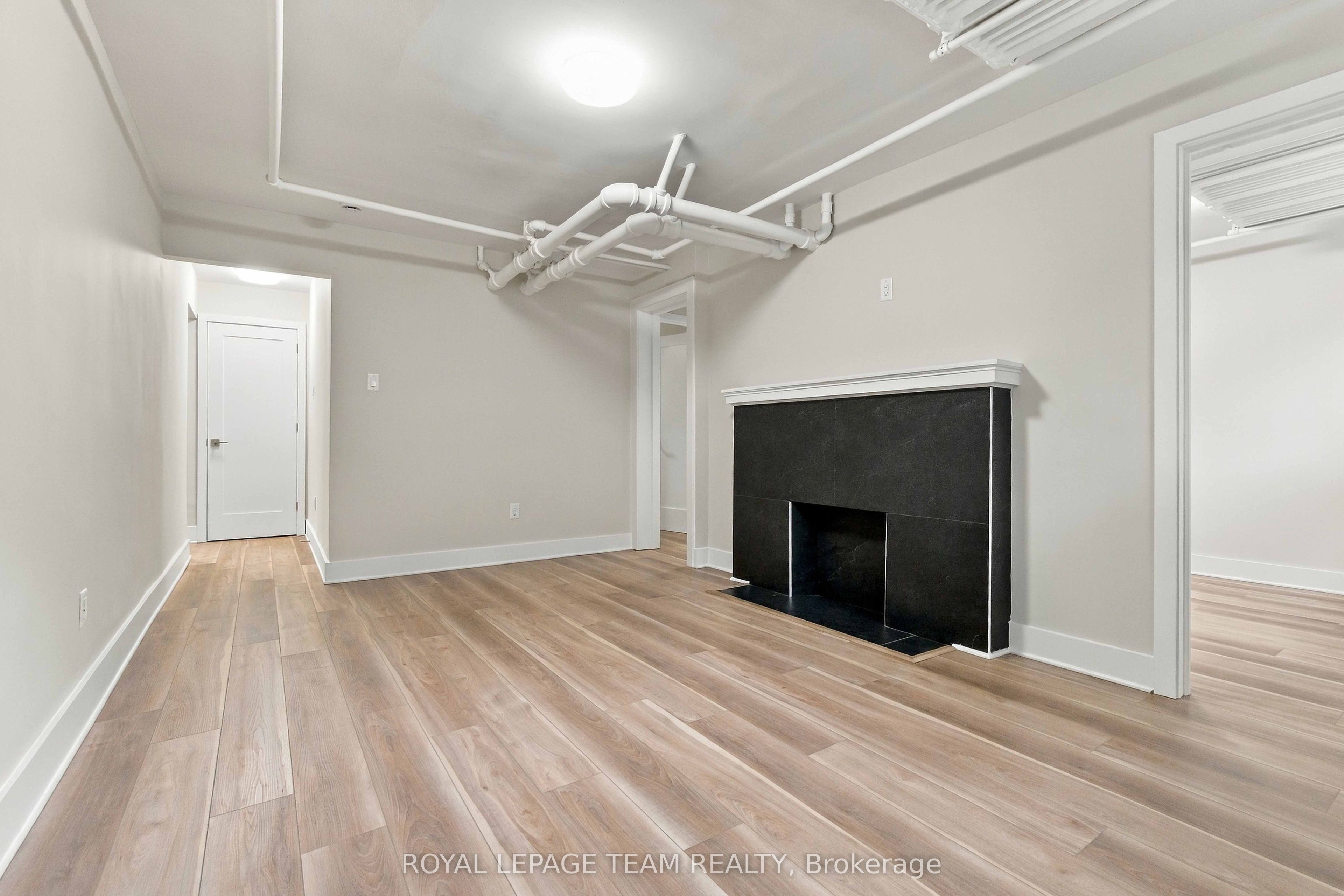 325 Cooper Street 14 Property Photo 5