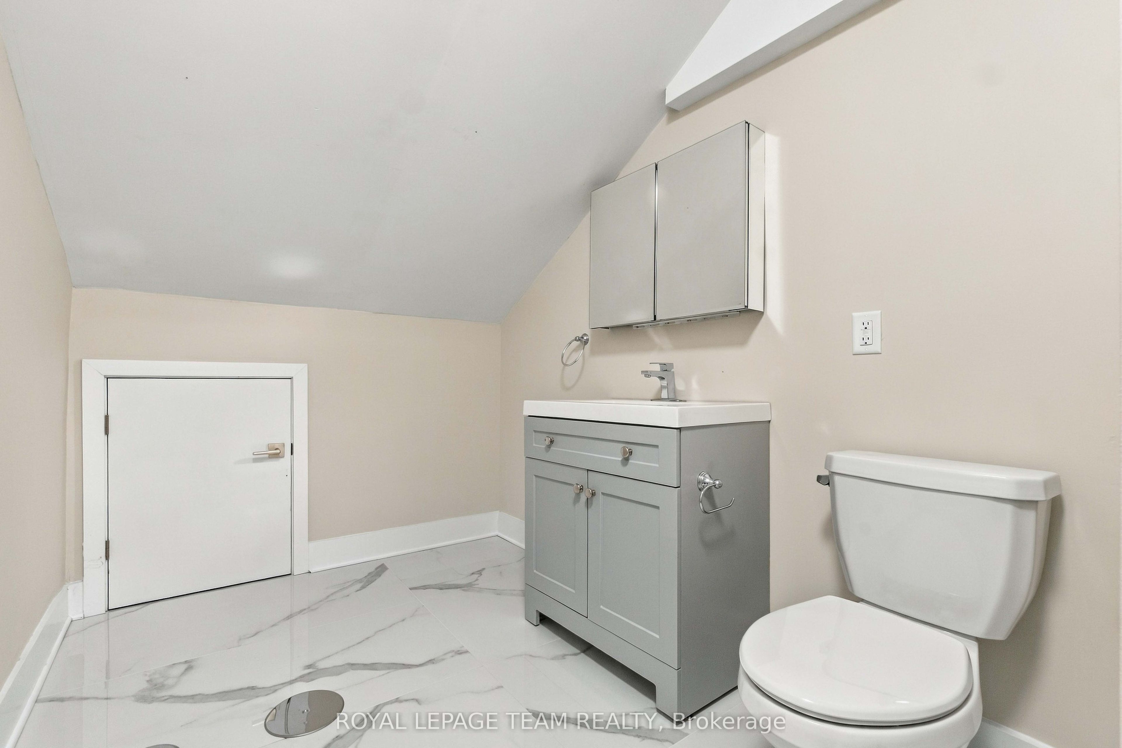 325 Cooper Street 14 Property Photo 10