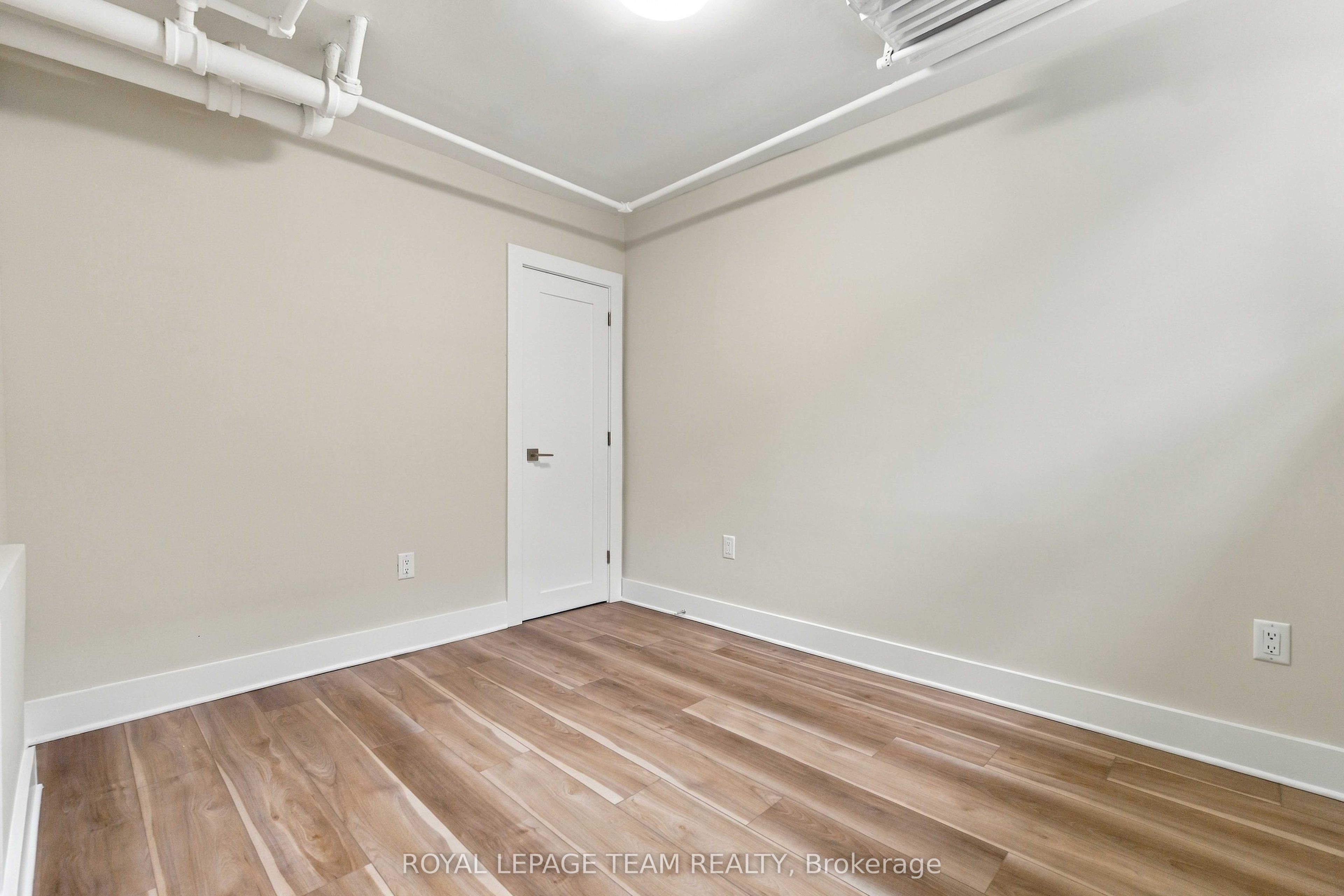 325 Cooper Street 14 Property Photo 11