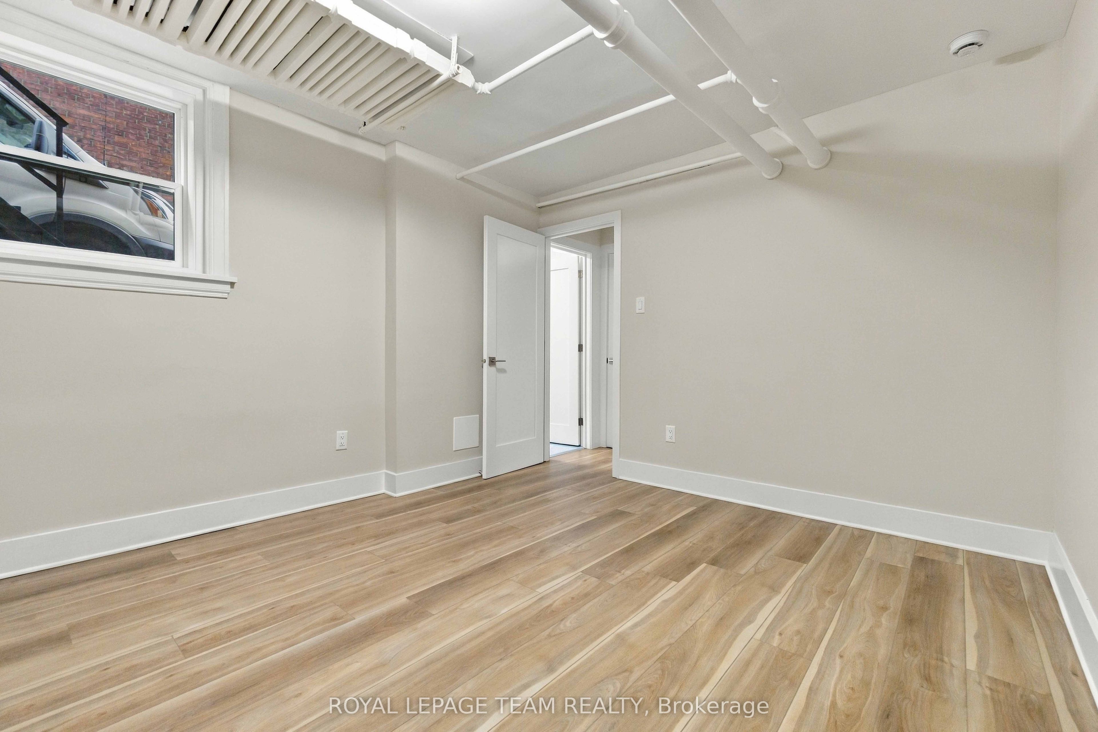 325 Cooper Street 14 Property Photo 15