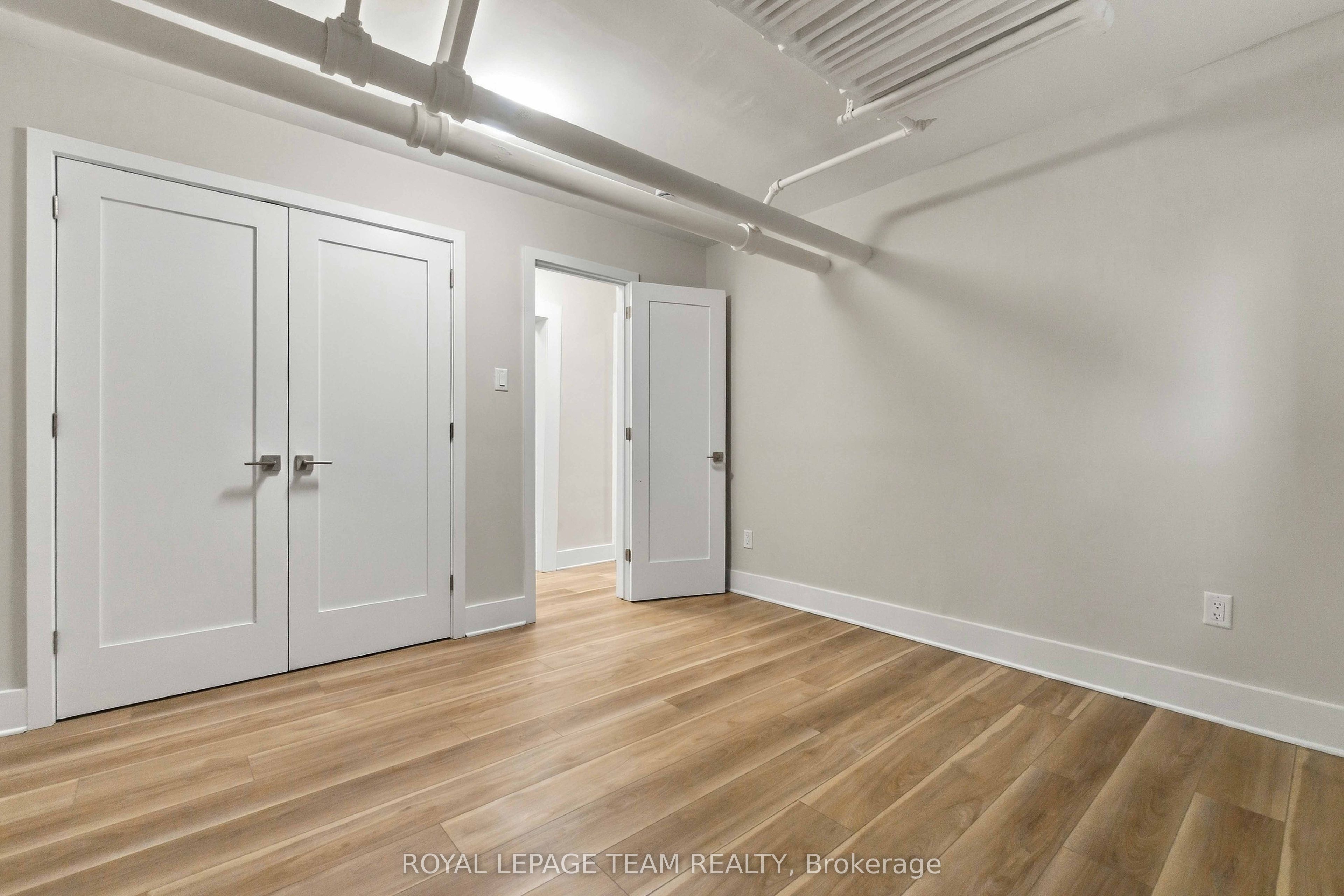 325 Cooper Street 14 Property Photo 21