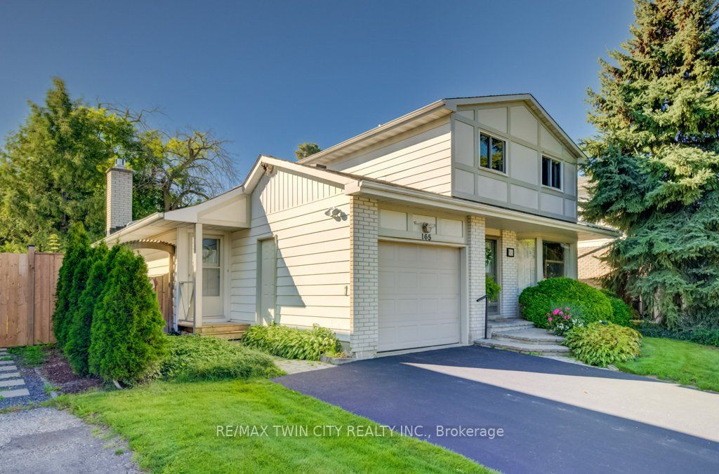 165 Mcgarry Drive Property Photo 1