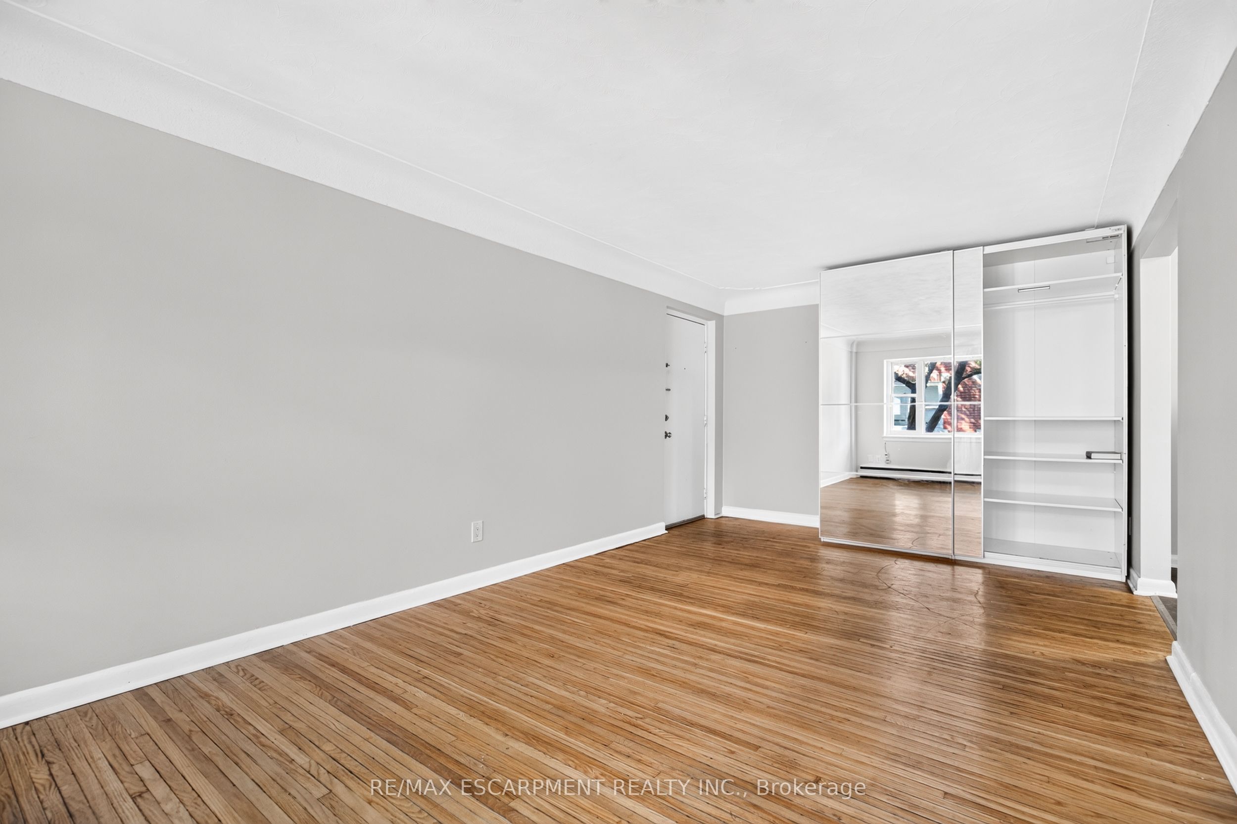 3 Applewood Avenue 3 Property Photo 4