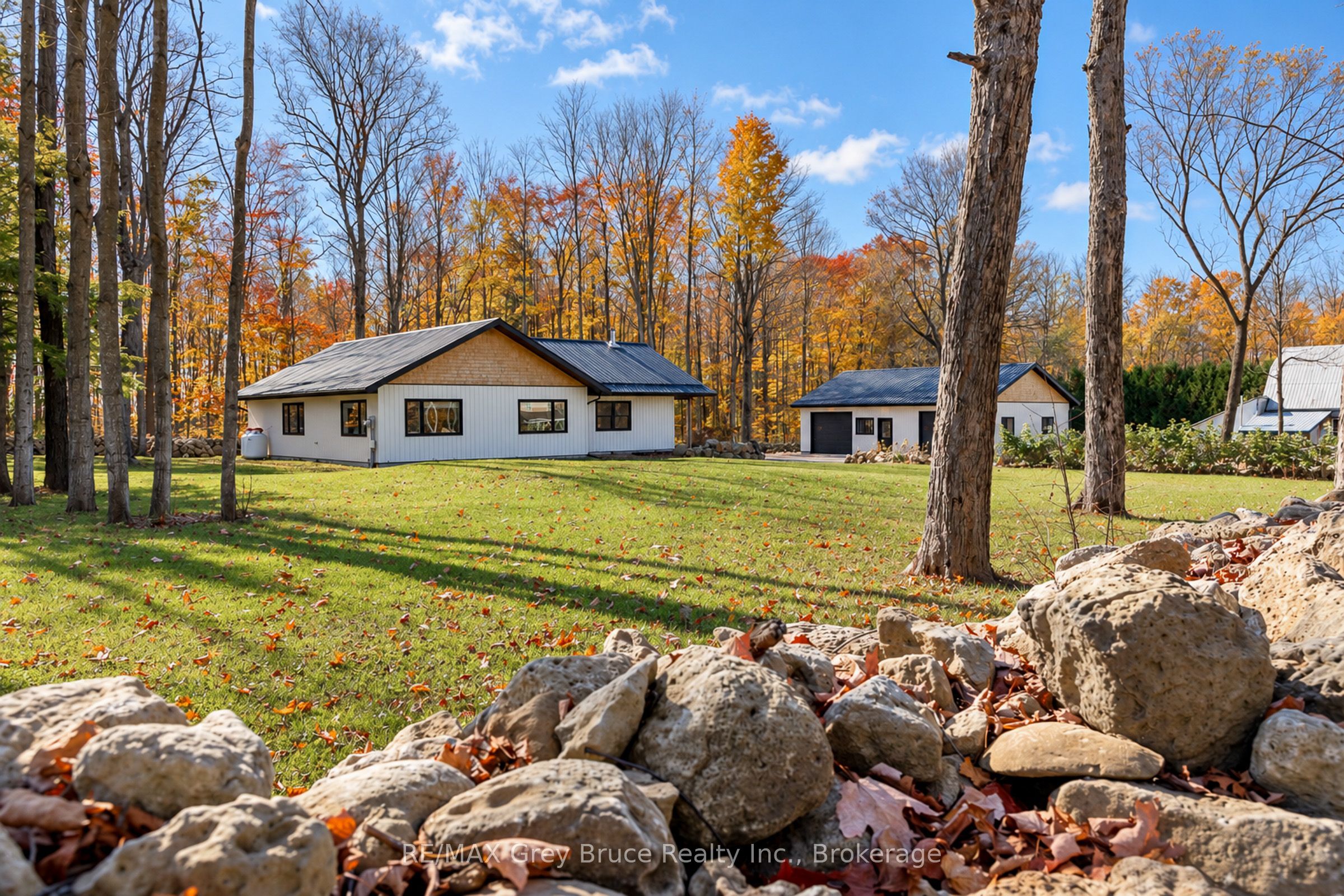 742034 Sideroad 4a Side Road Property Photo 1