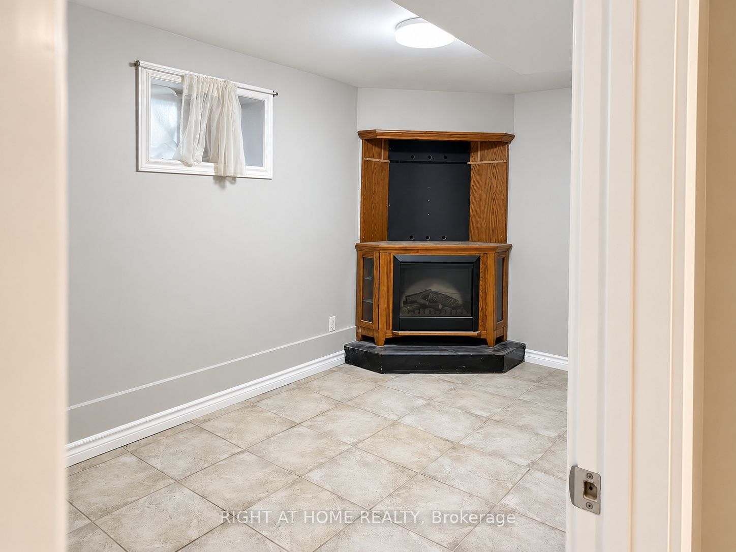 19 Evergreen Avenue Property Photo 11