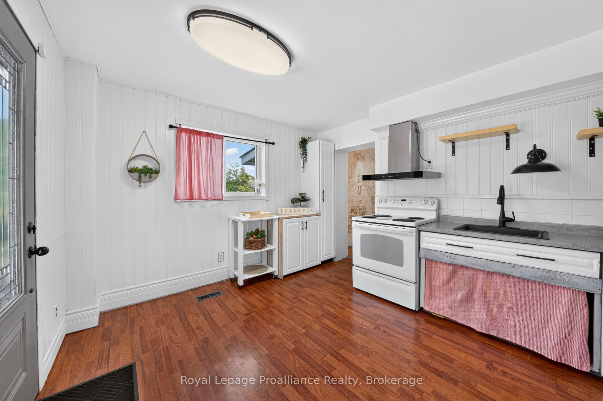 346 Gore Road Property Photo 14