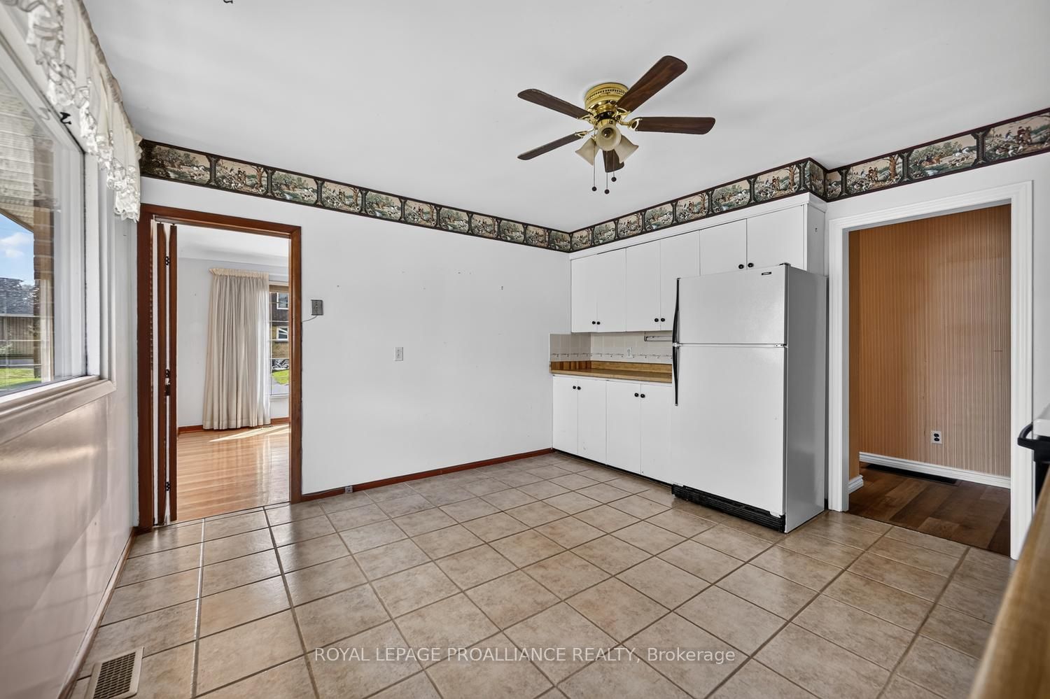 402 Linda Street Property Photo 9