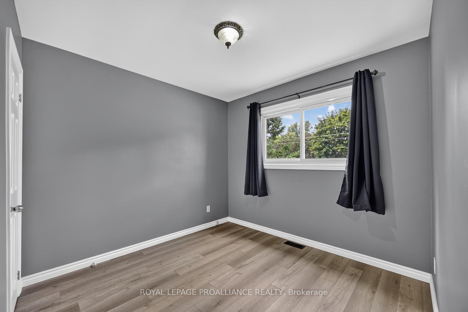 402 Linda Street Property Photo 12