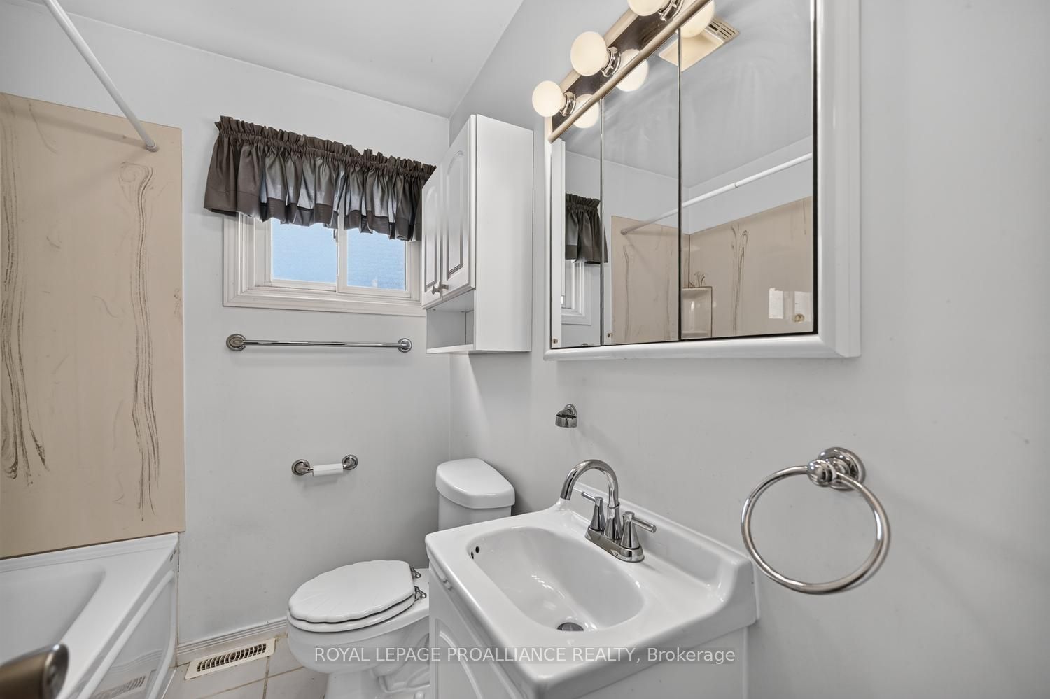 402 Linda Street Property Photo 13