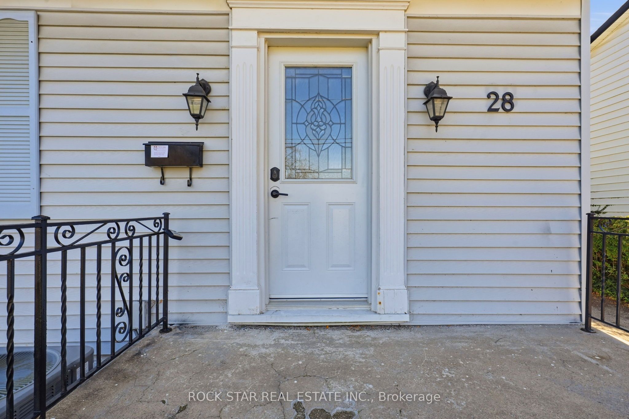 28 Grove Street Property Photo 4