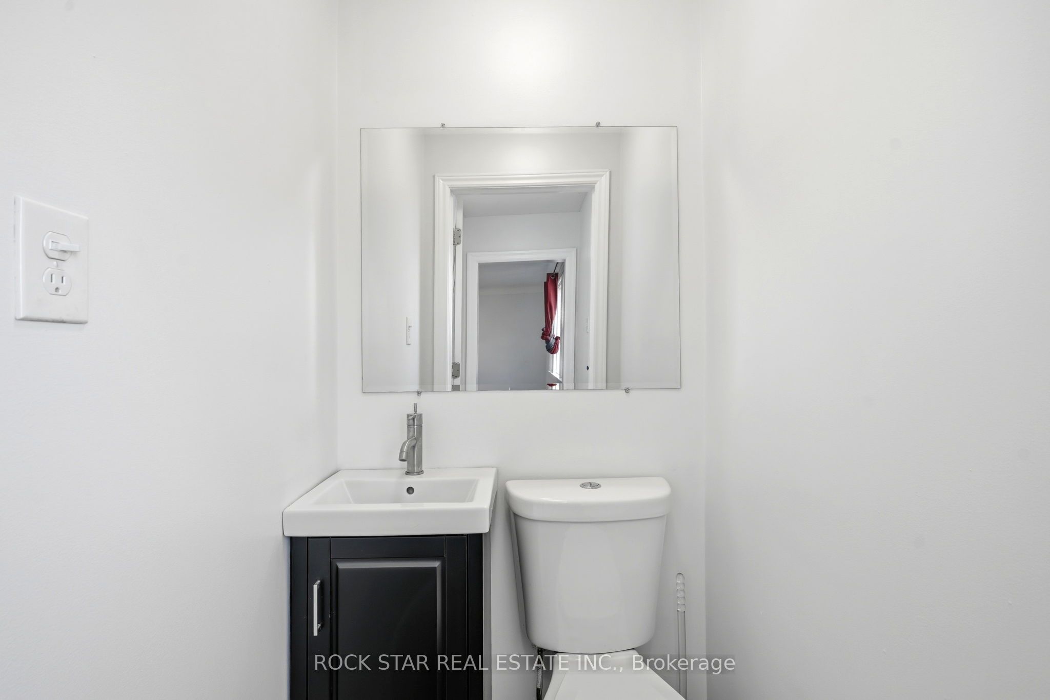 28 Grove Street Property Photo 17