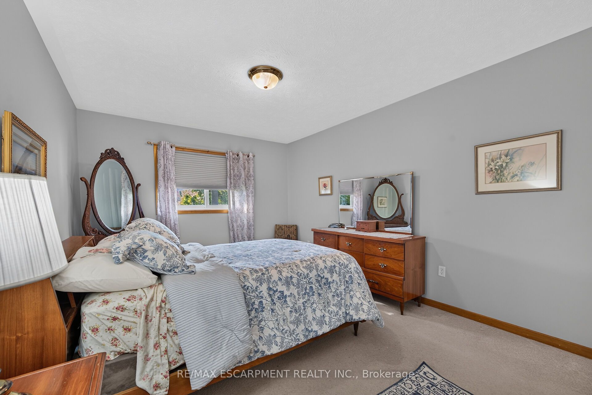 11 Barton Street Property Photo 17