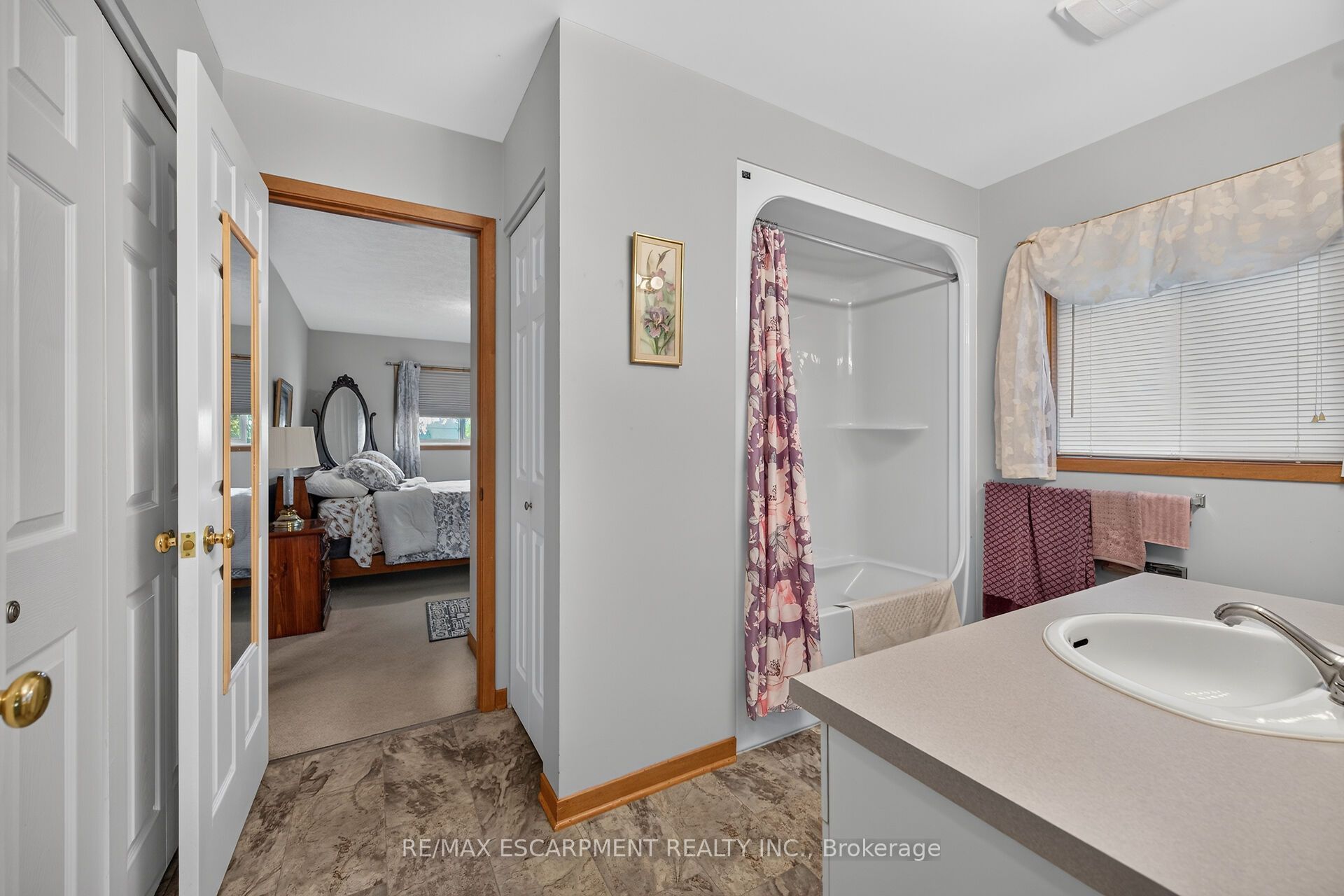 11 Barton Street Property Photo 20