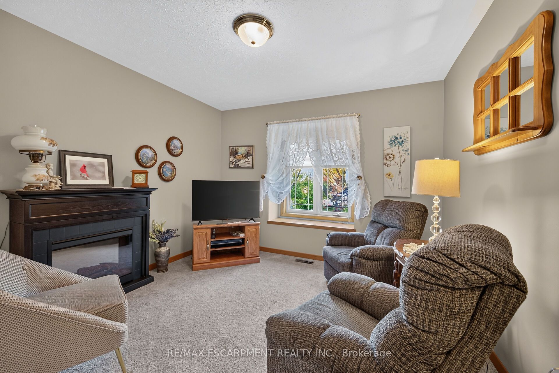 11 Barton Street Property Photo 23