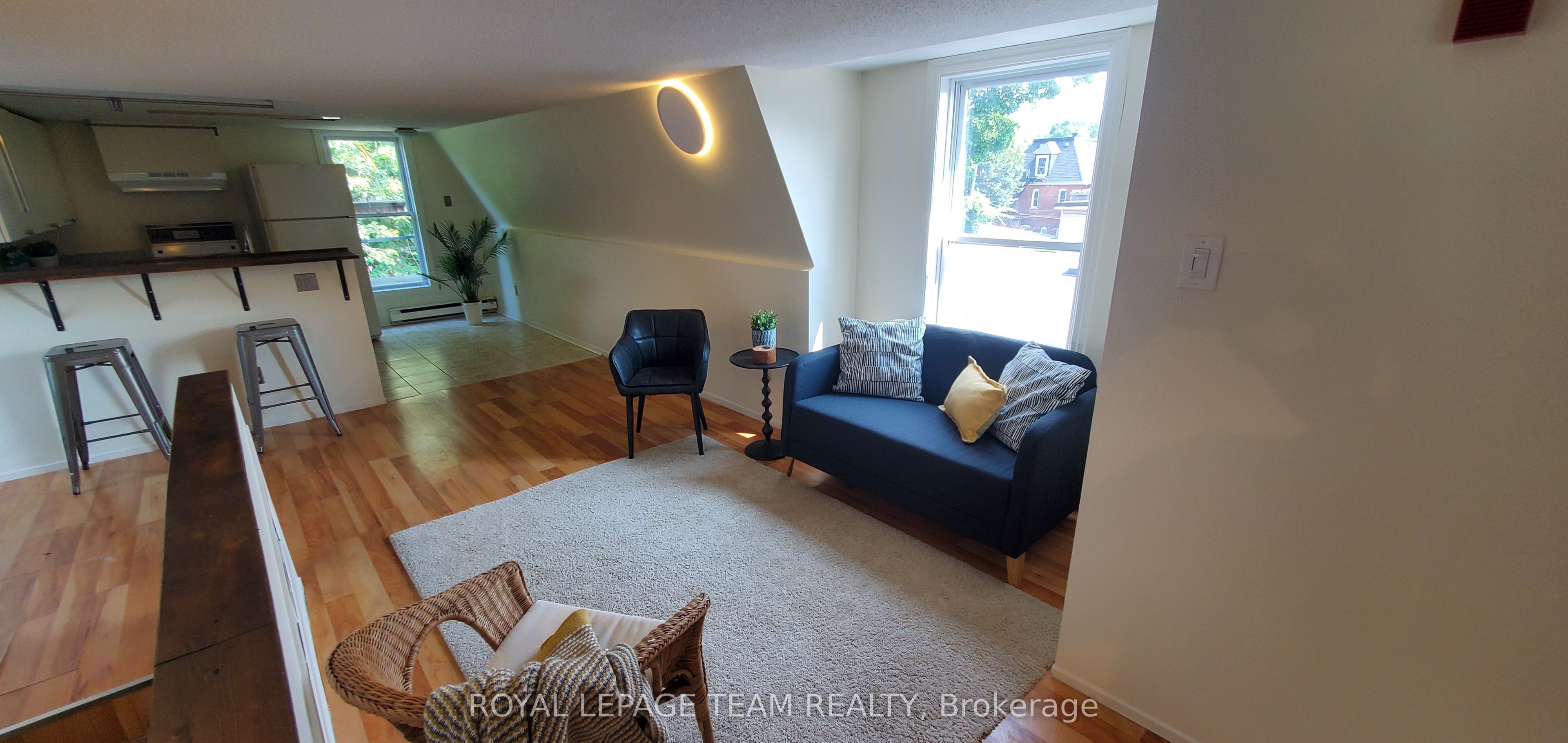 613 Gilmour Street 4 Property Photo 4