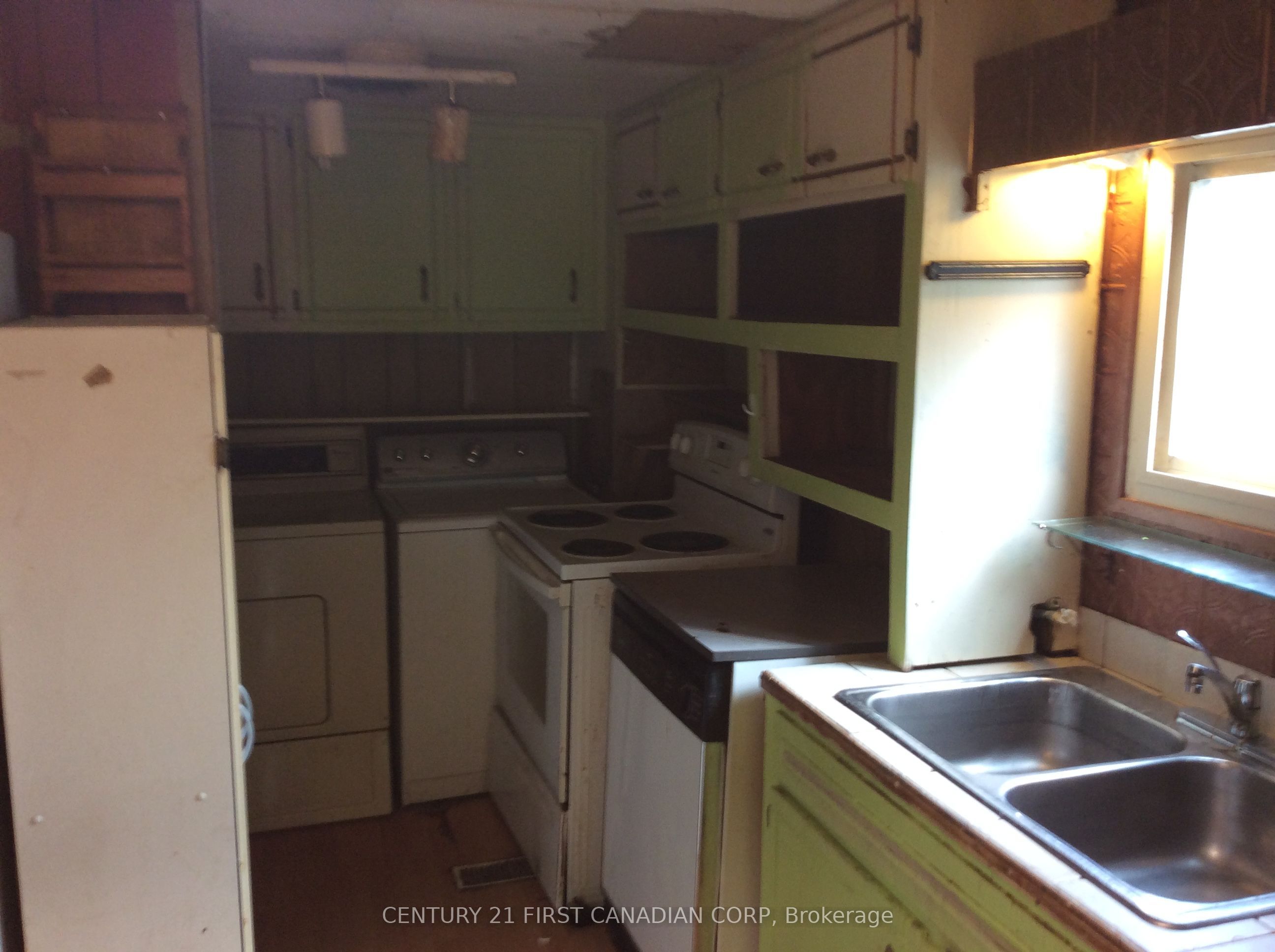 9839 Lakeshore Road 7 Property Photo 14