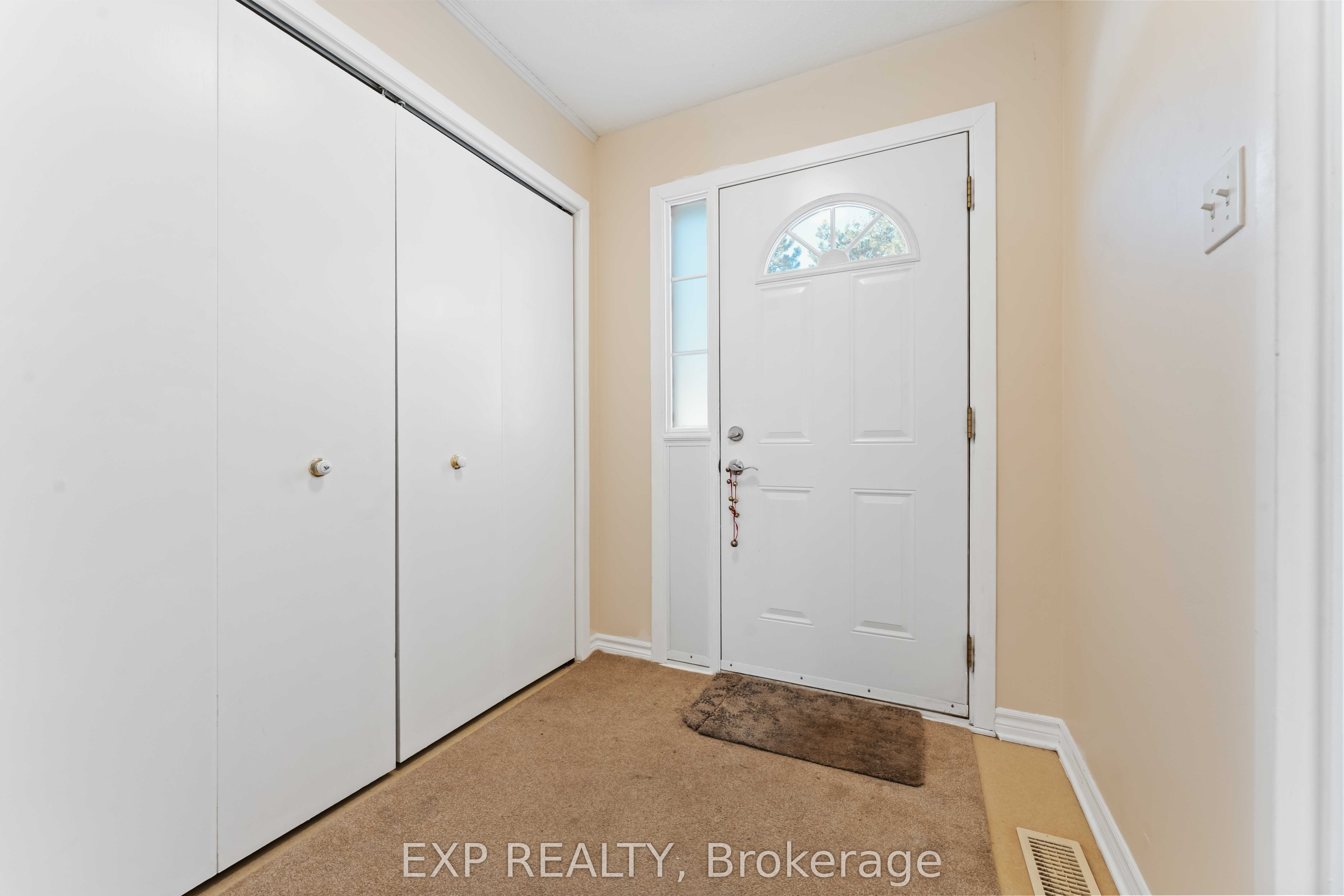820 Cahill Drive W 38 Property Photo 3