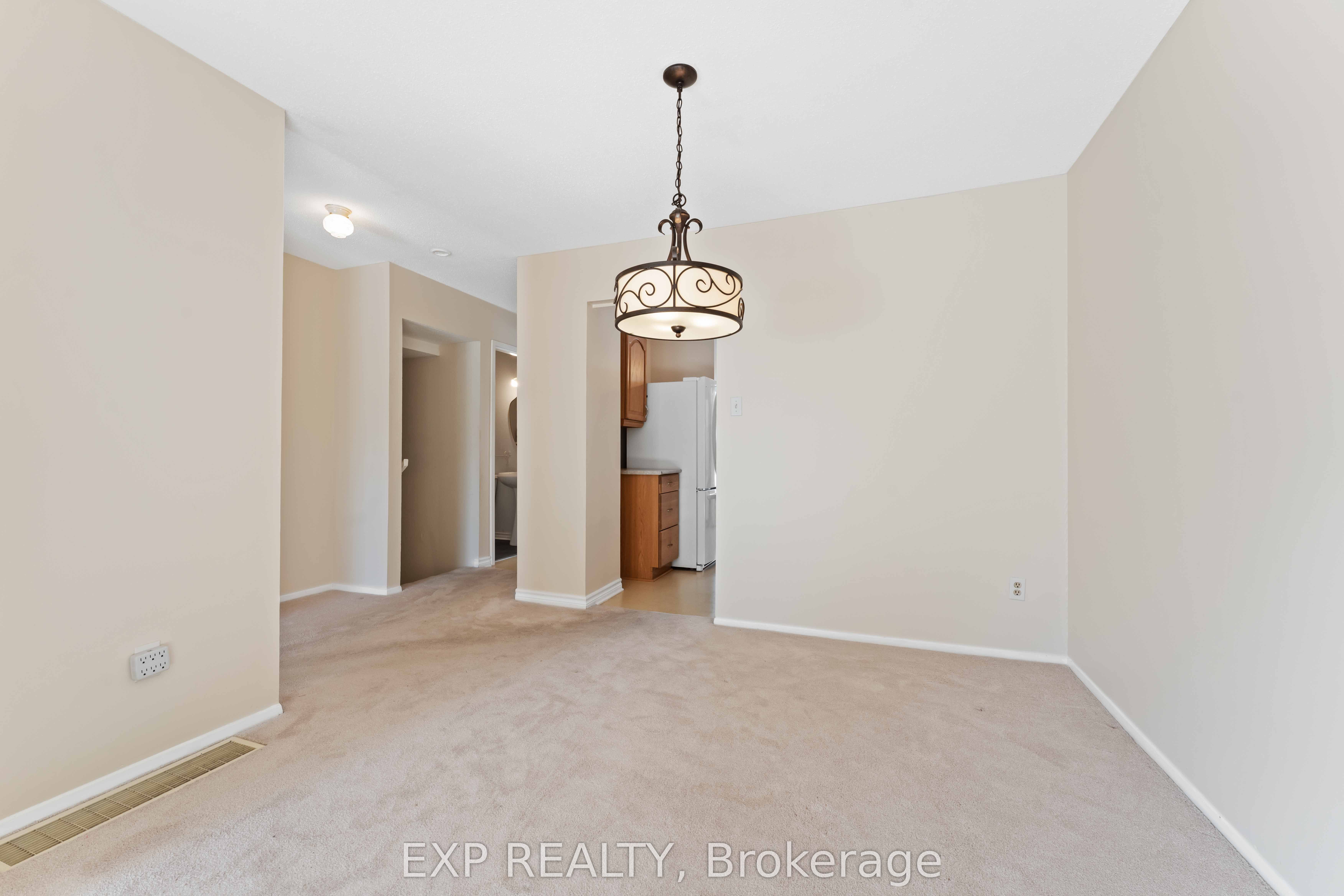 820 Cahill Drive W 38 Property Photo 7