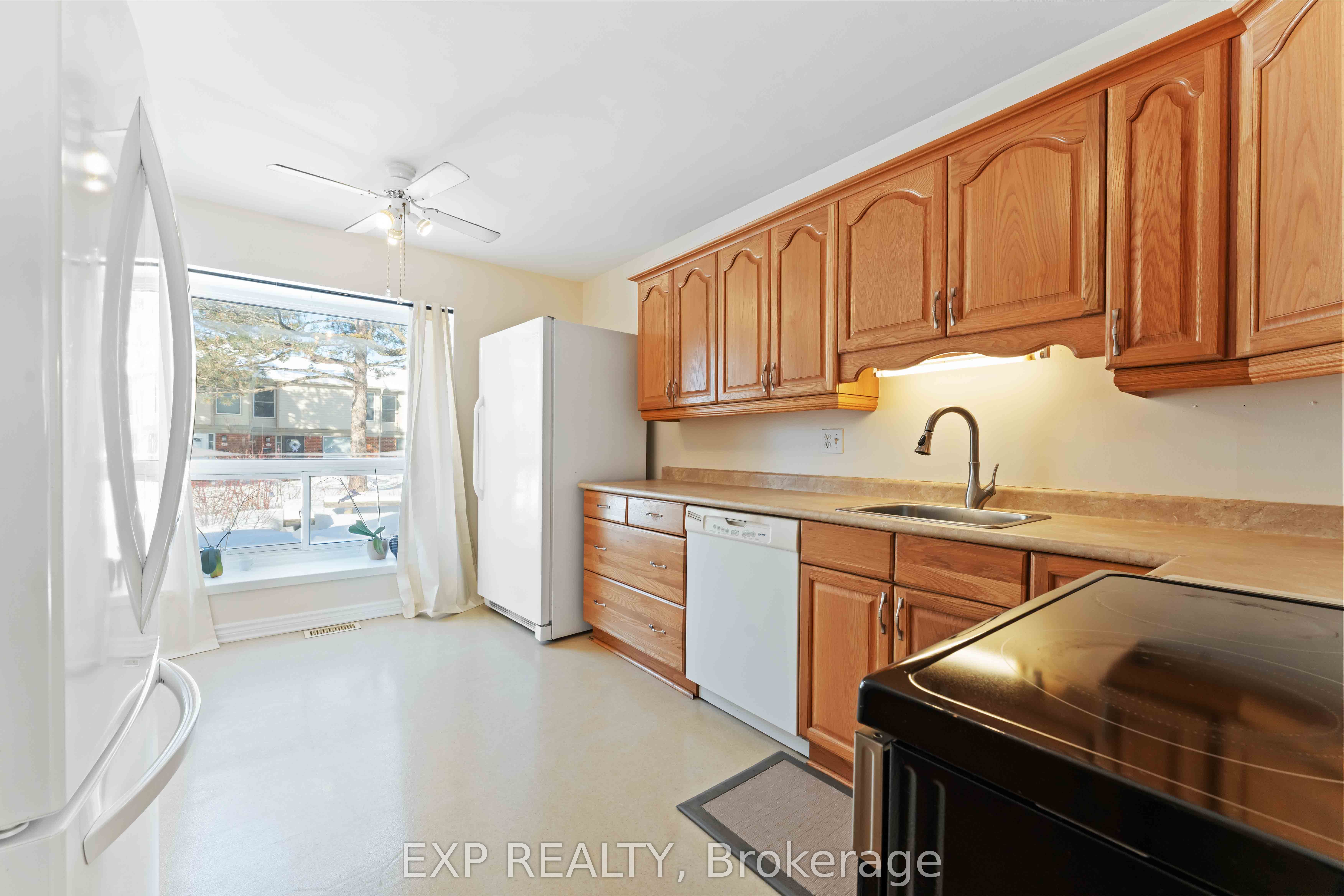 820 Cahill Drive W 38 Property Photo 9