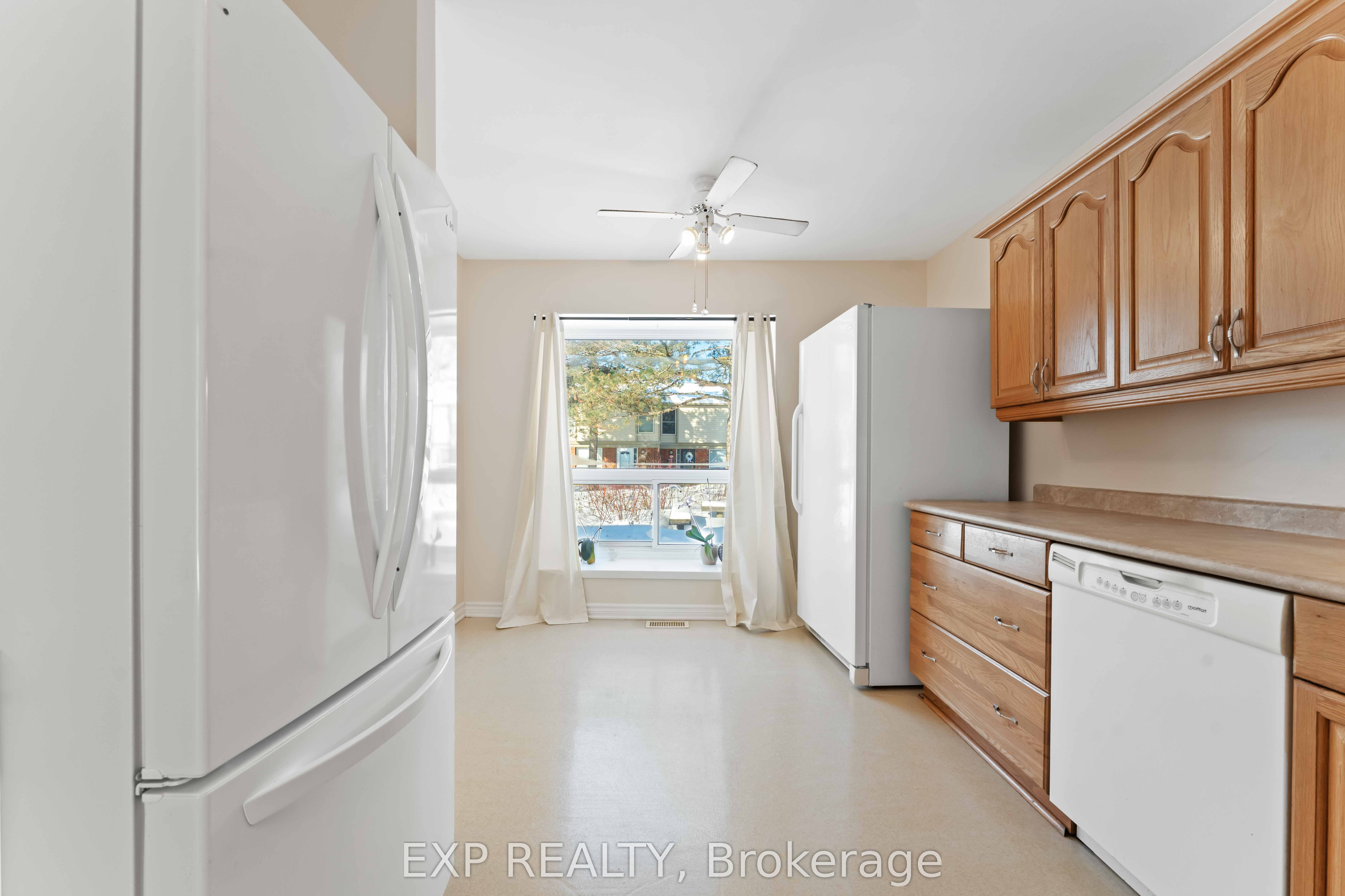 820 Cahill Drive W 38 Property Photo 10