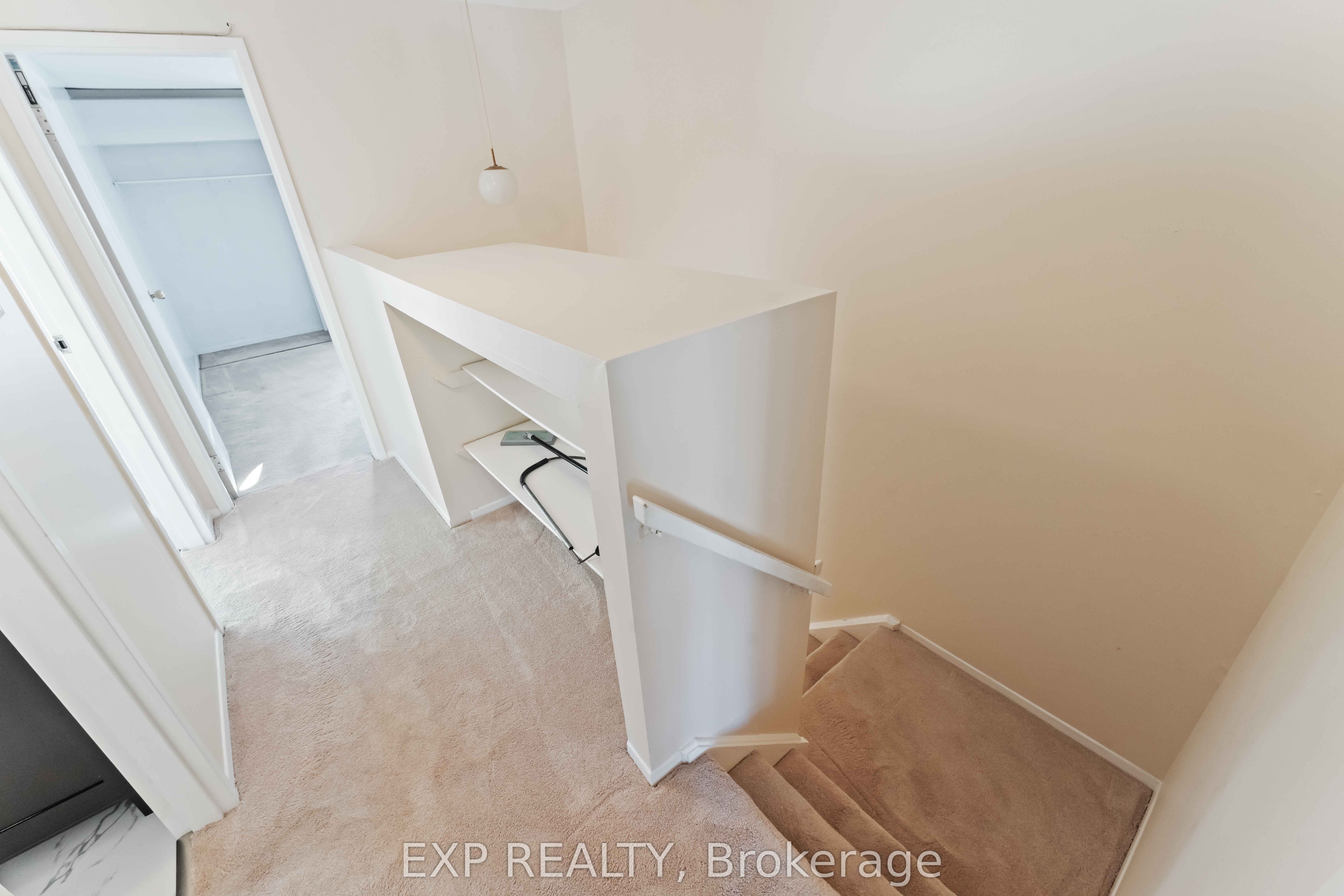 820 Cahill Drive W 38 Property Photo 17