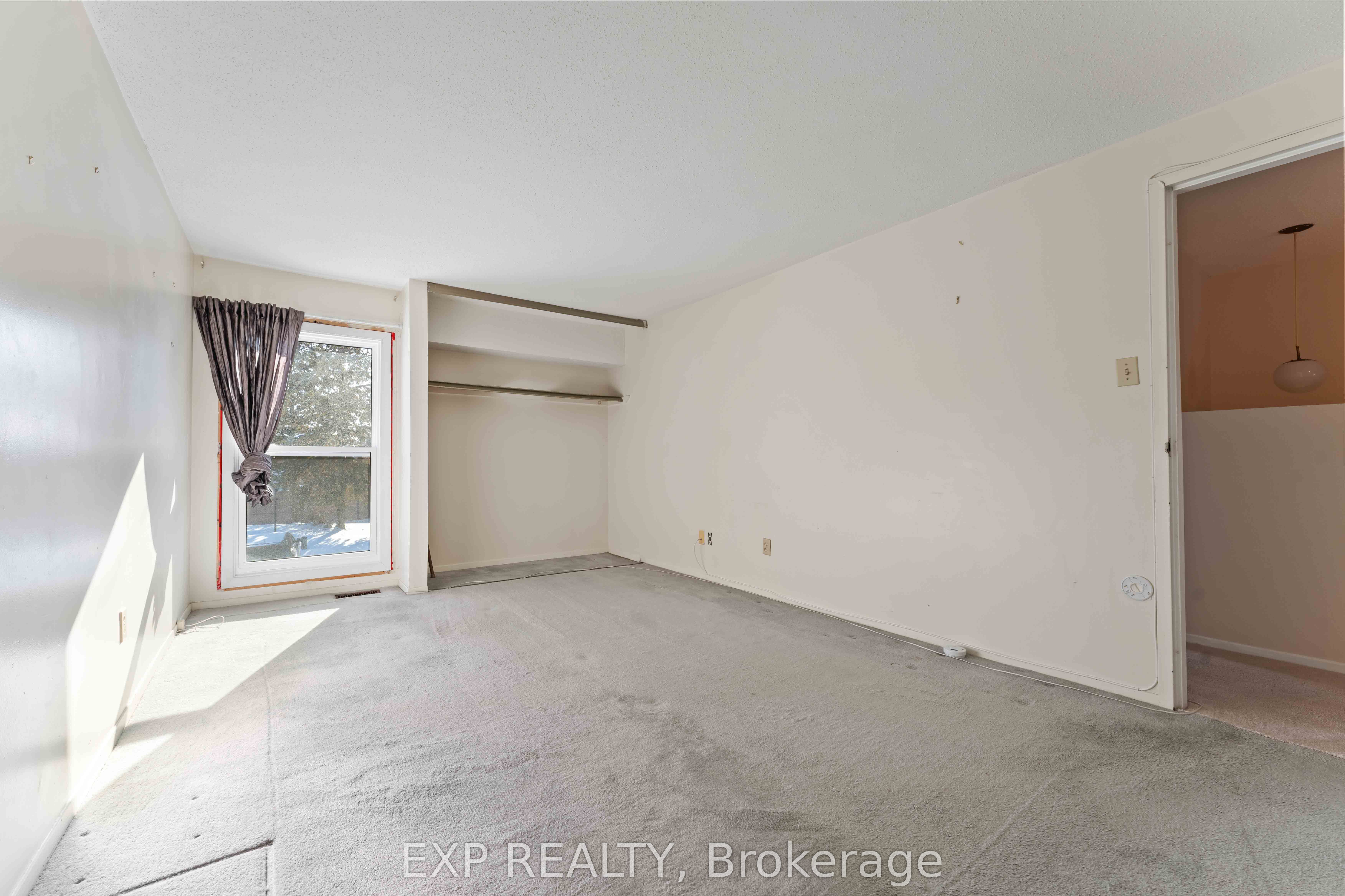 820 Cahill Drive W 38 Property Photo 19