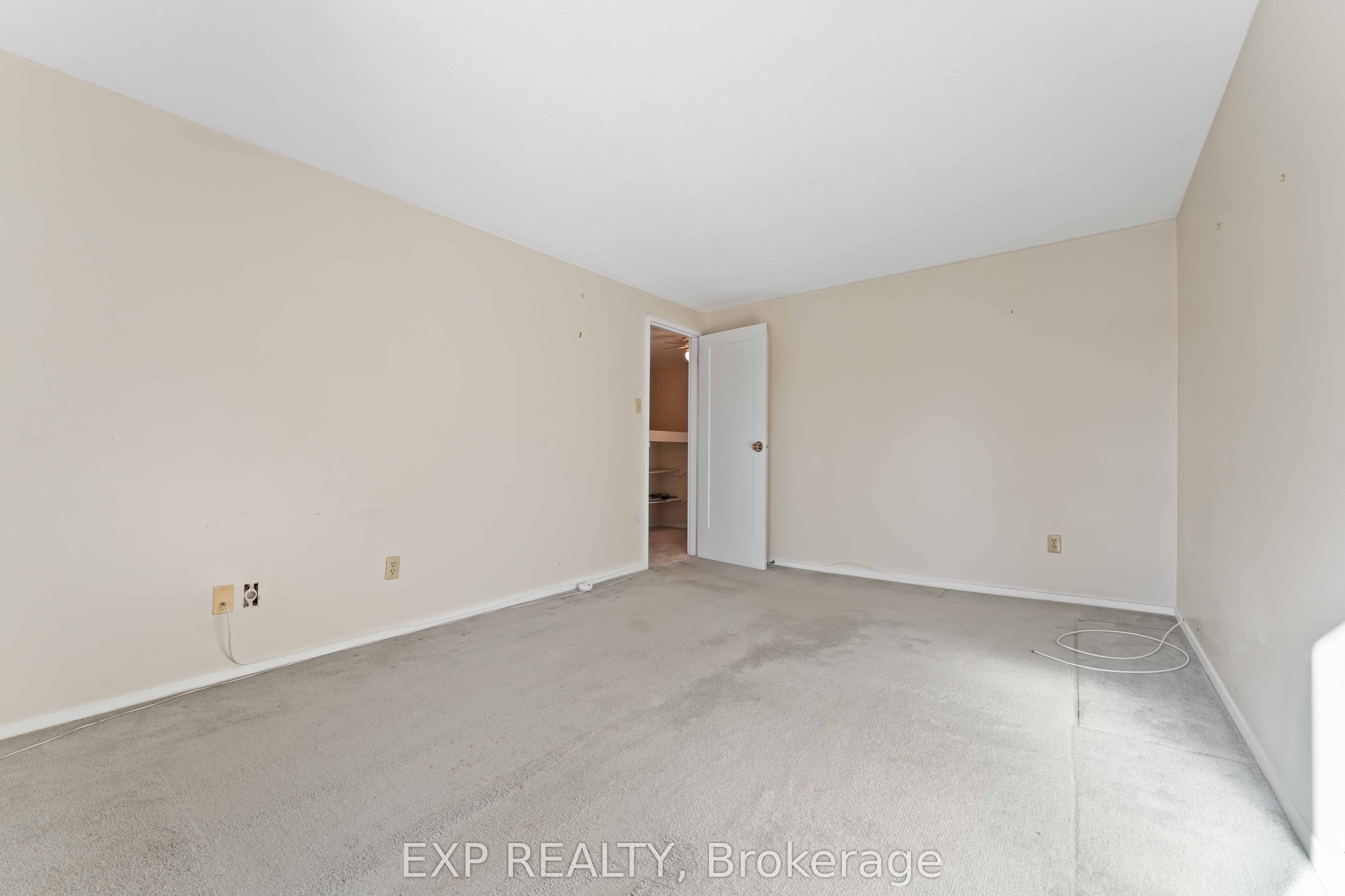 820 Cahill Drive W 38 Property Photo 21
