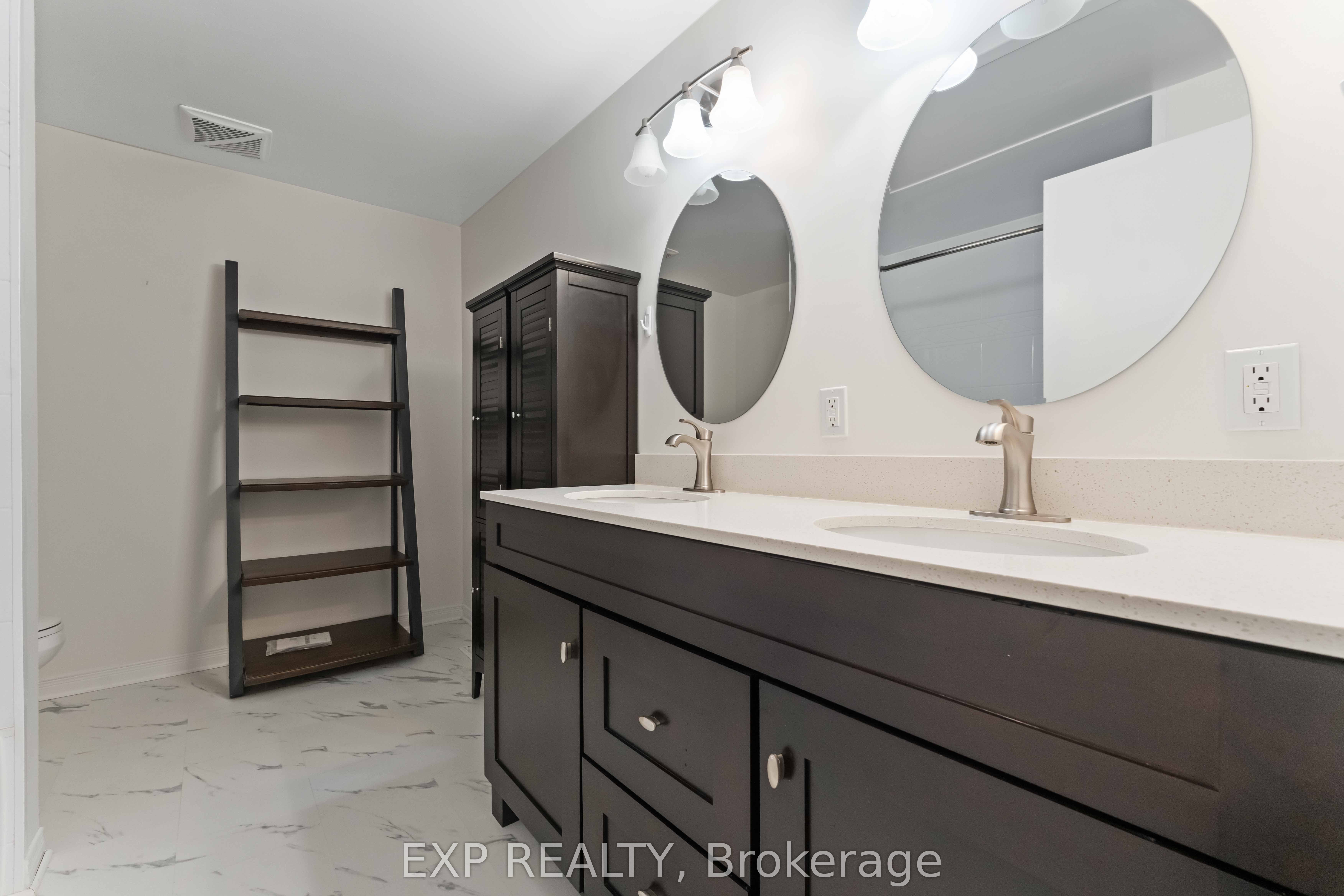 820 Cahill Drive W 38 Property Photo 24