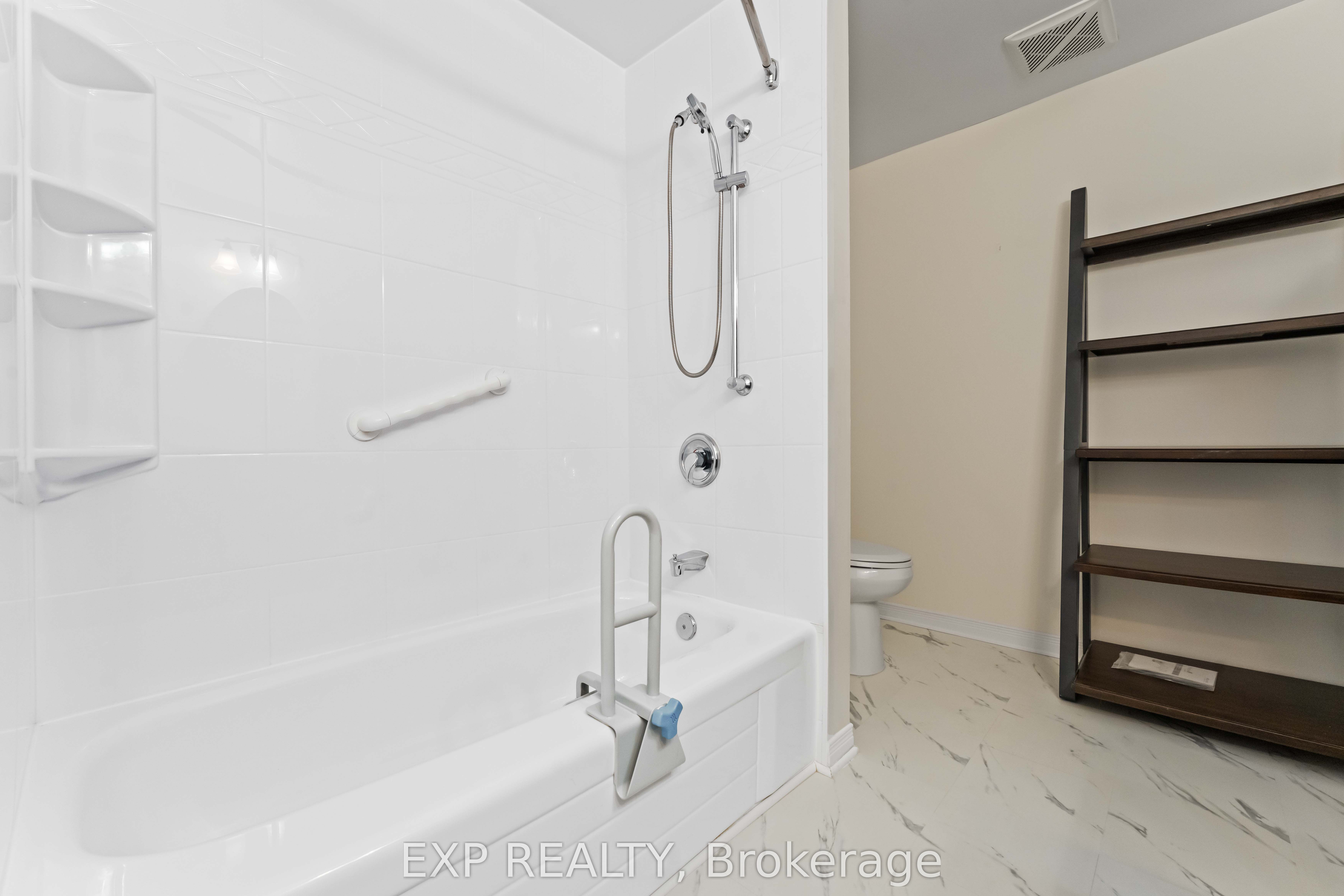 820 Cahill Drive W 38 Property Photo 25