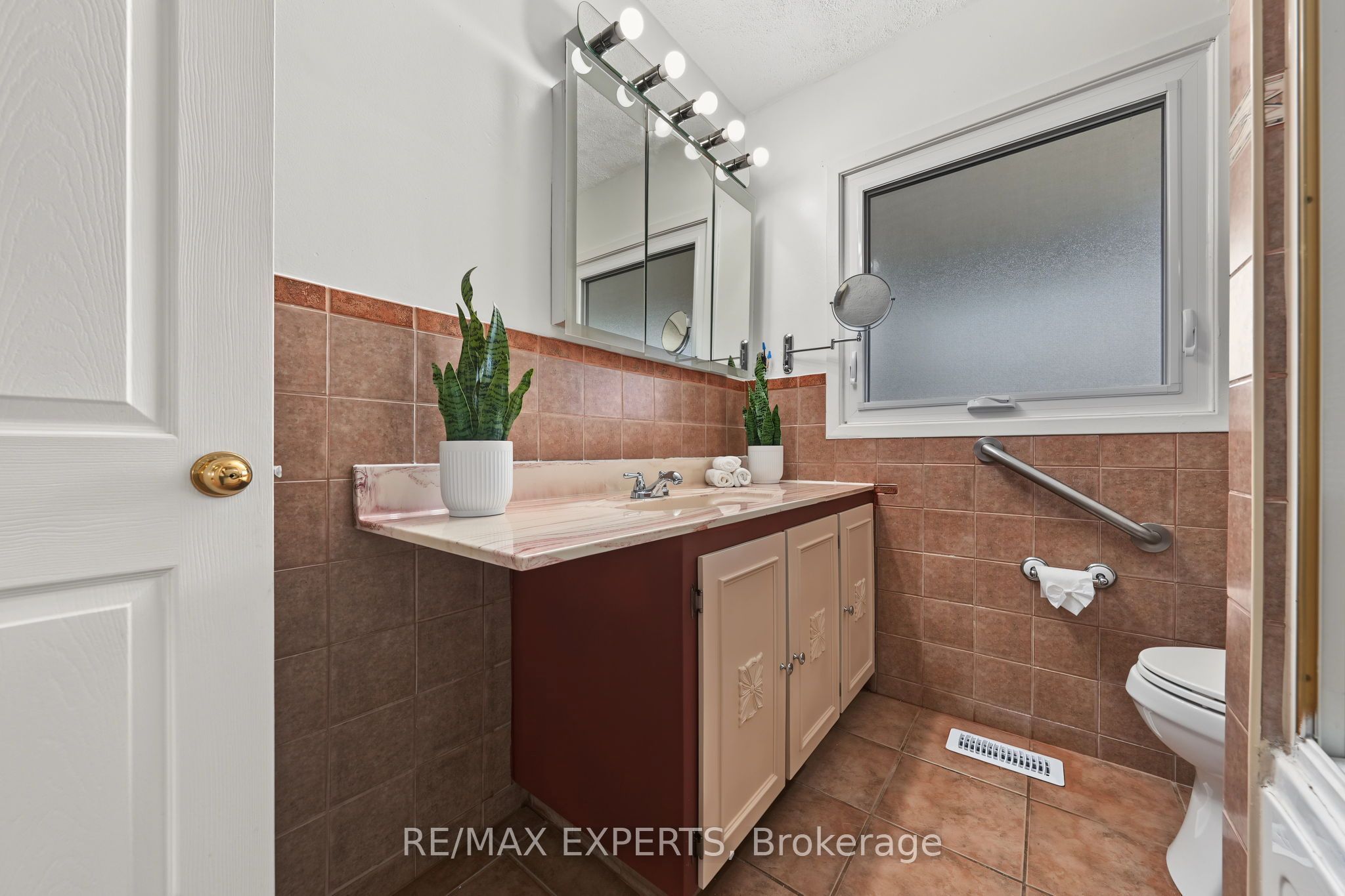 79 Olive Street Property Photo 21