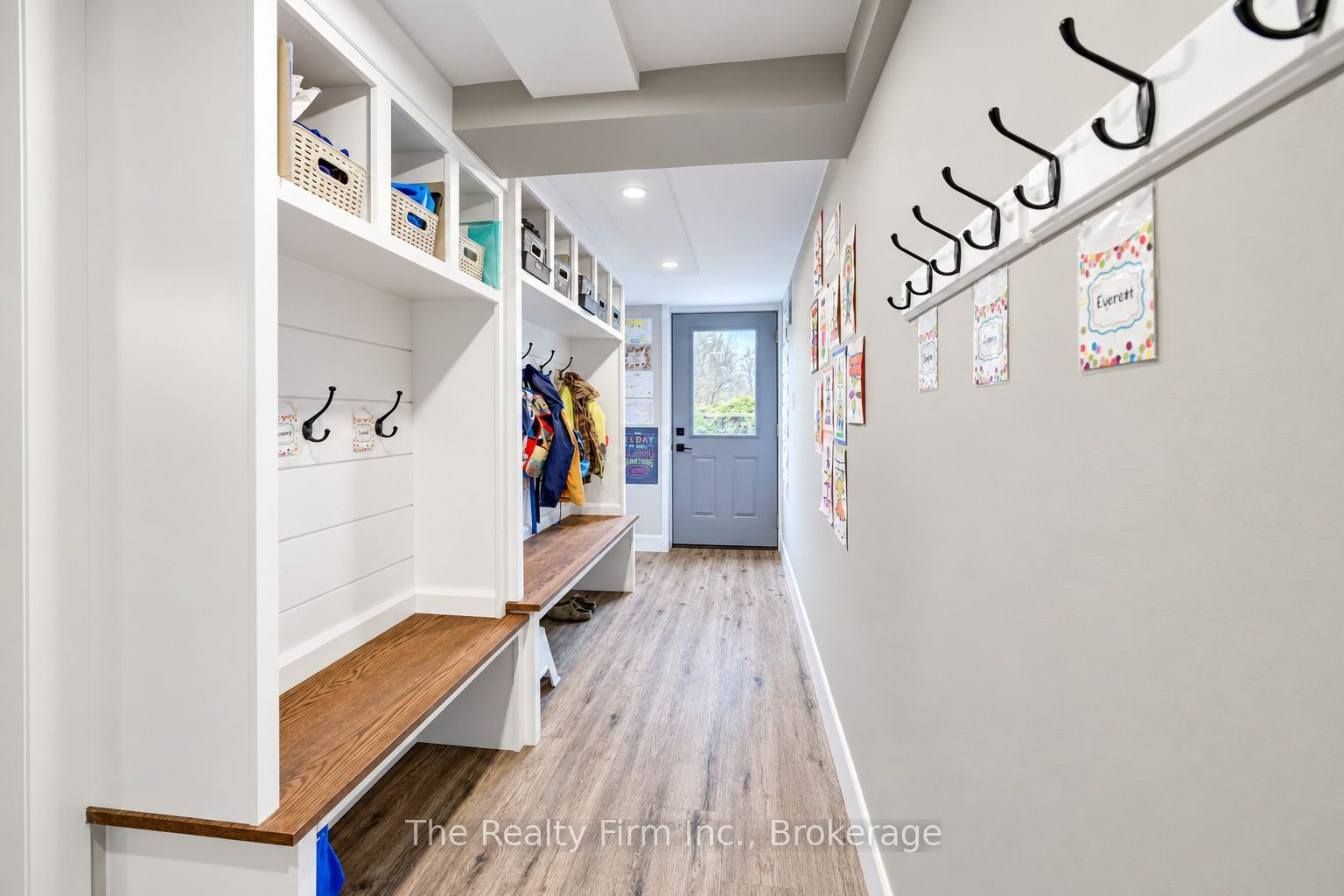 6652 3rd Line W Property Photo 27
