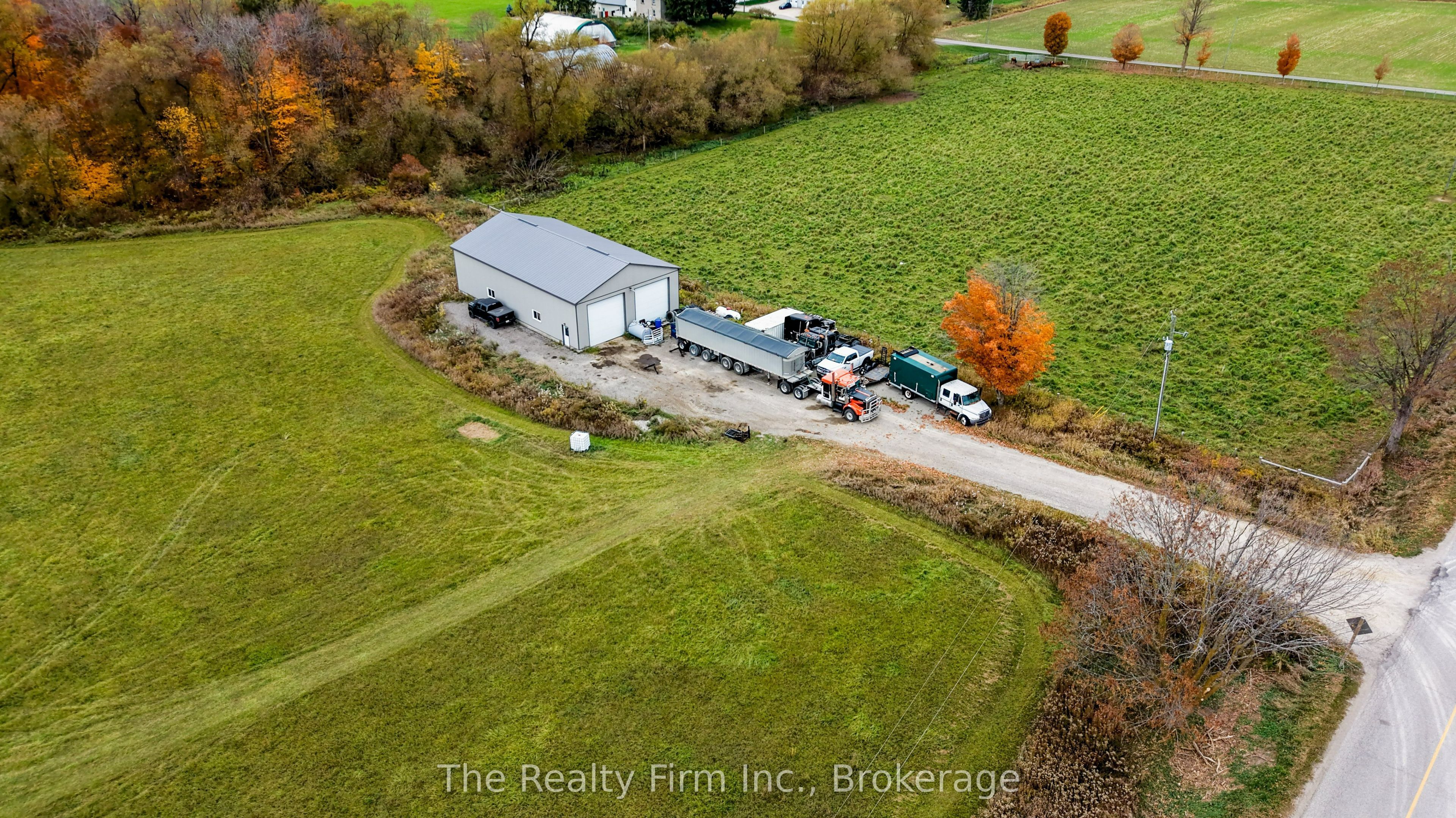 6652 3rd Line W Property Photo 42