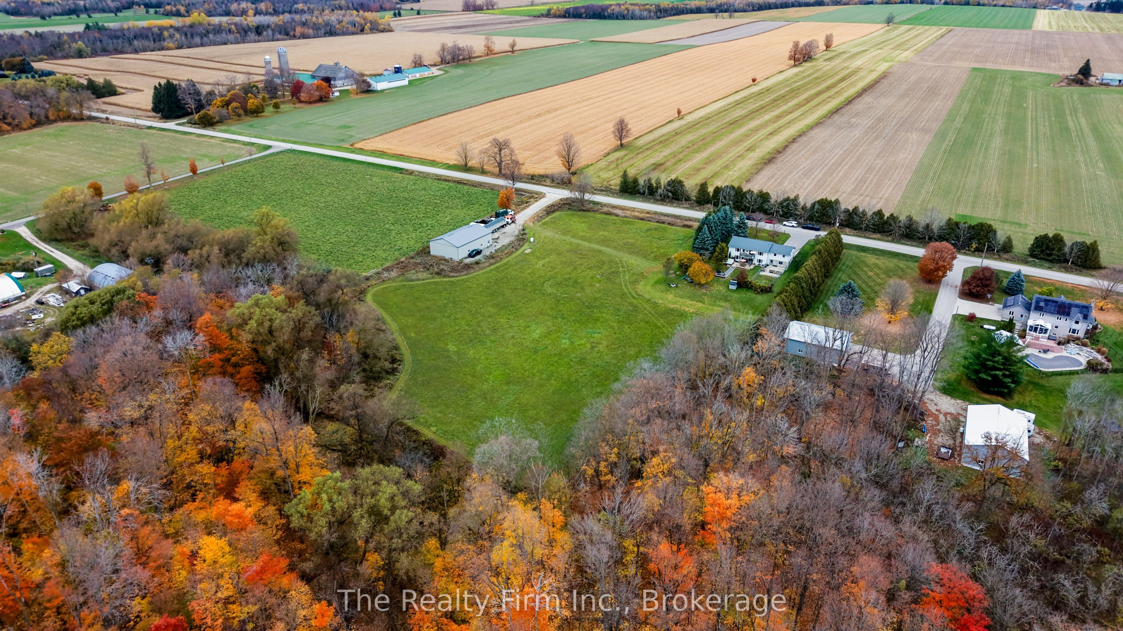 6652 3rd Line W Property Photo 47