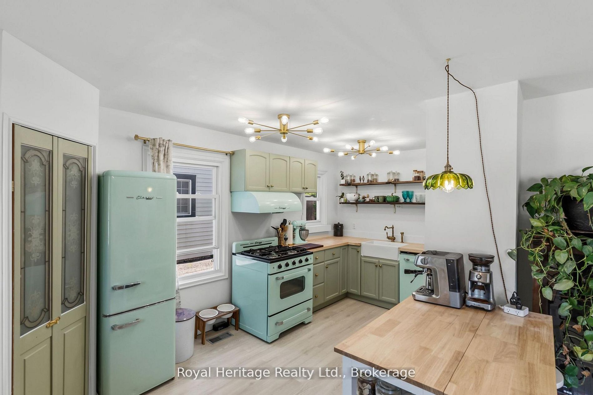 31 Caroline Street Property Photo 1