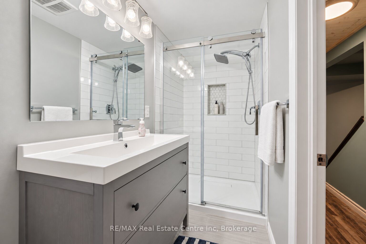 22 Fifth Avenue Property Photo 18
