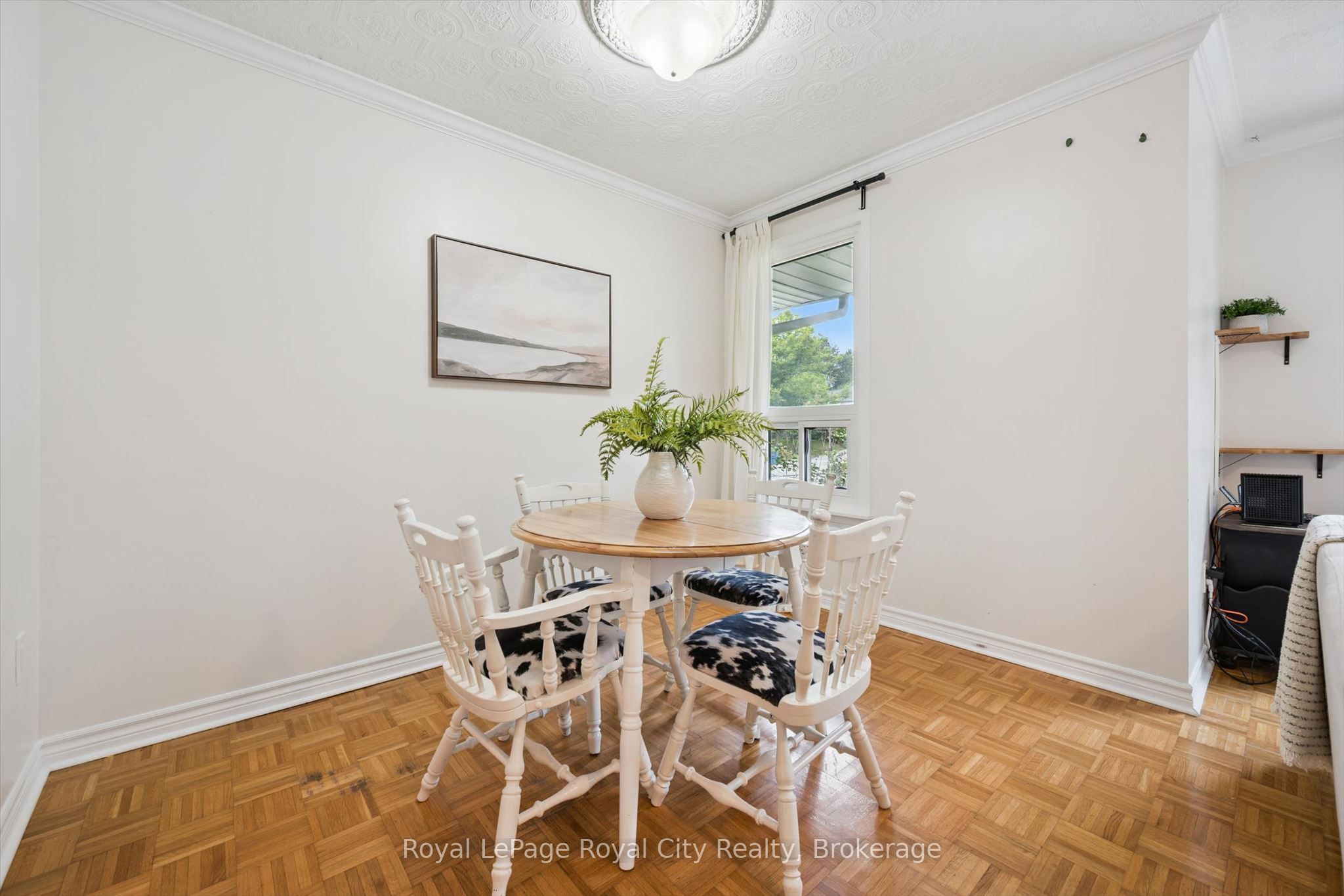 29 Mcilwraith Crescent Property Photo 9