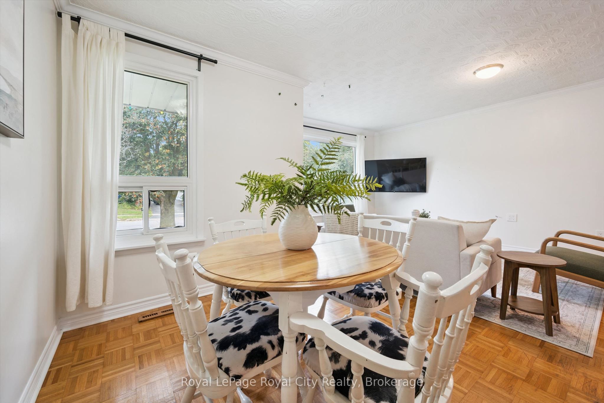 29 Mcilwraith Crescent Property Photo 10