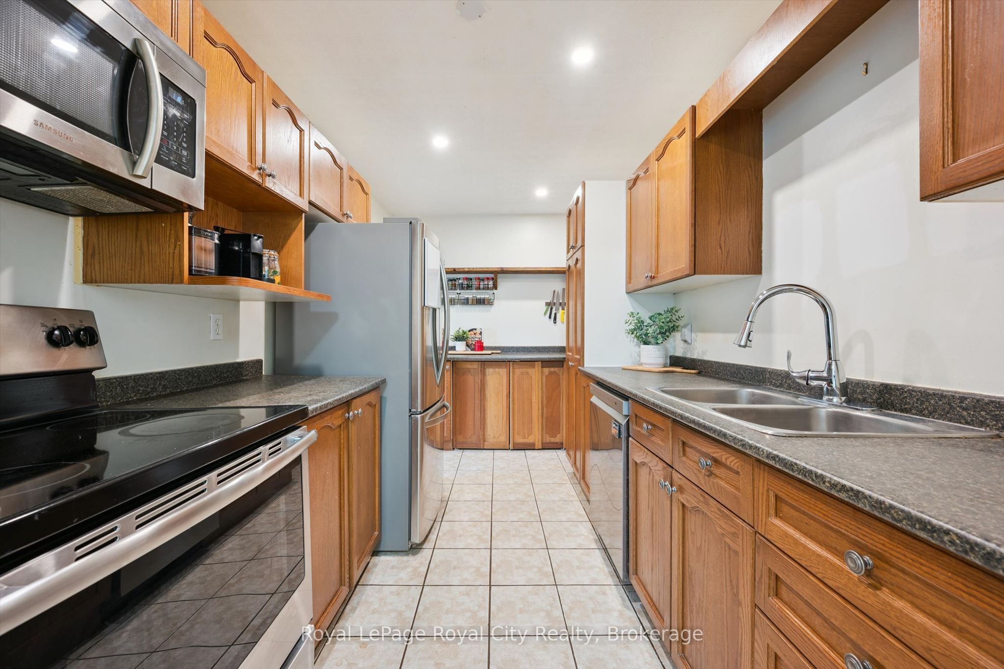 29 Mcilwraith Crescent Property Photo 11