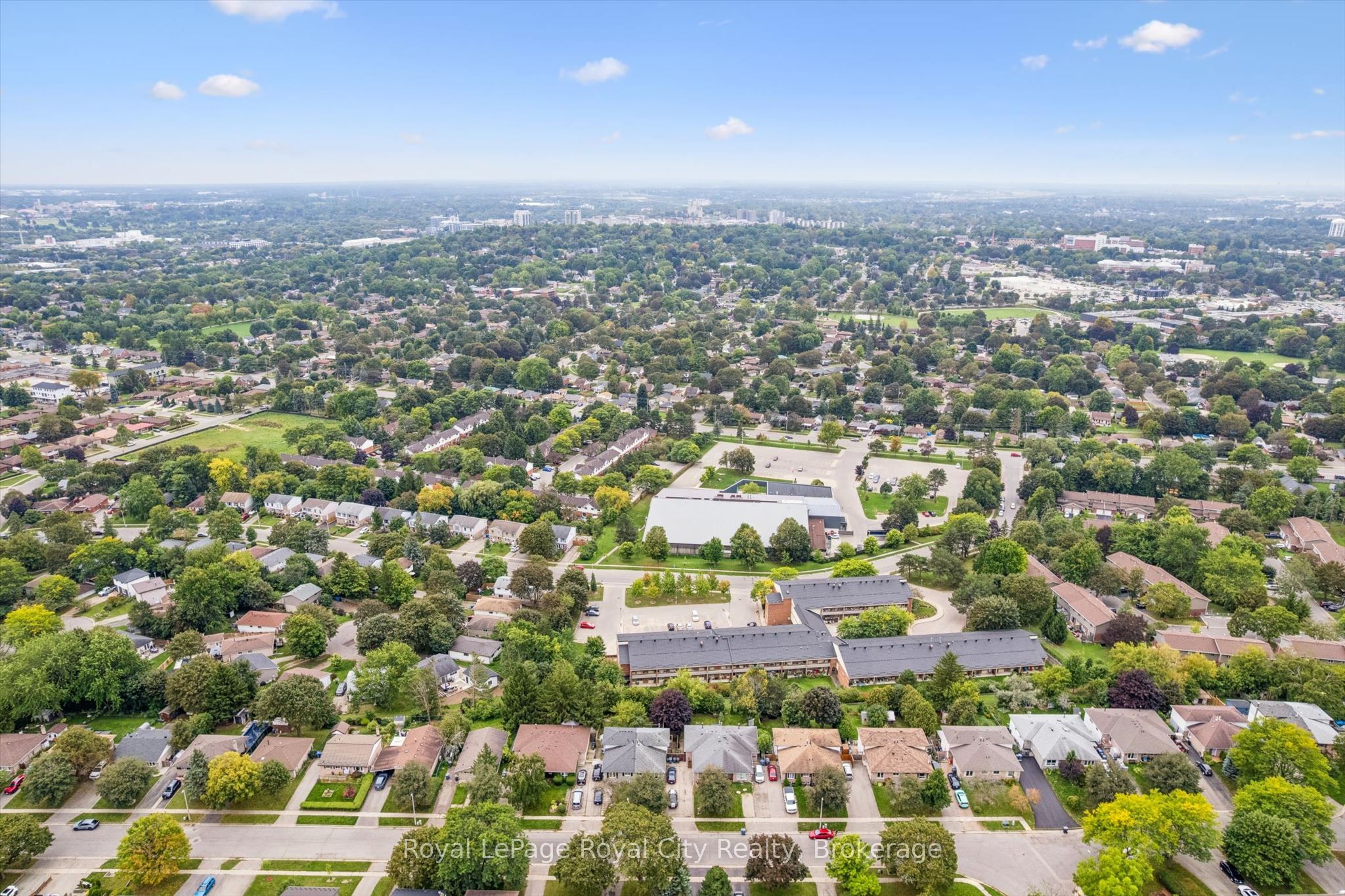 29 Mcilwraith Crescent Property Photo 40