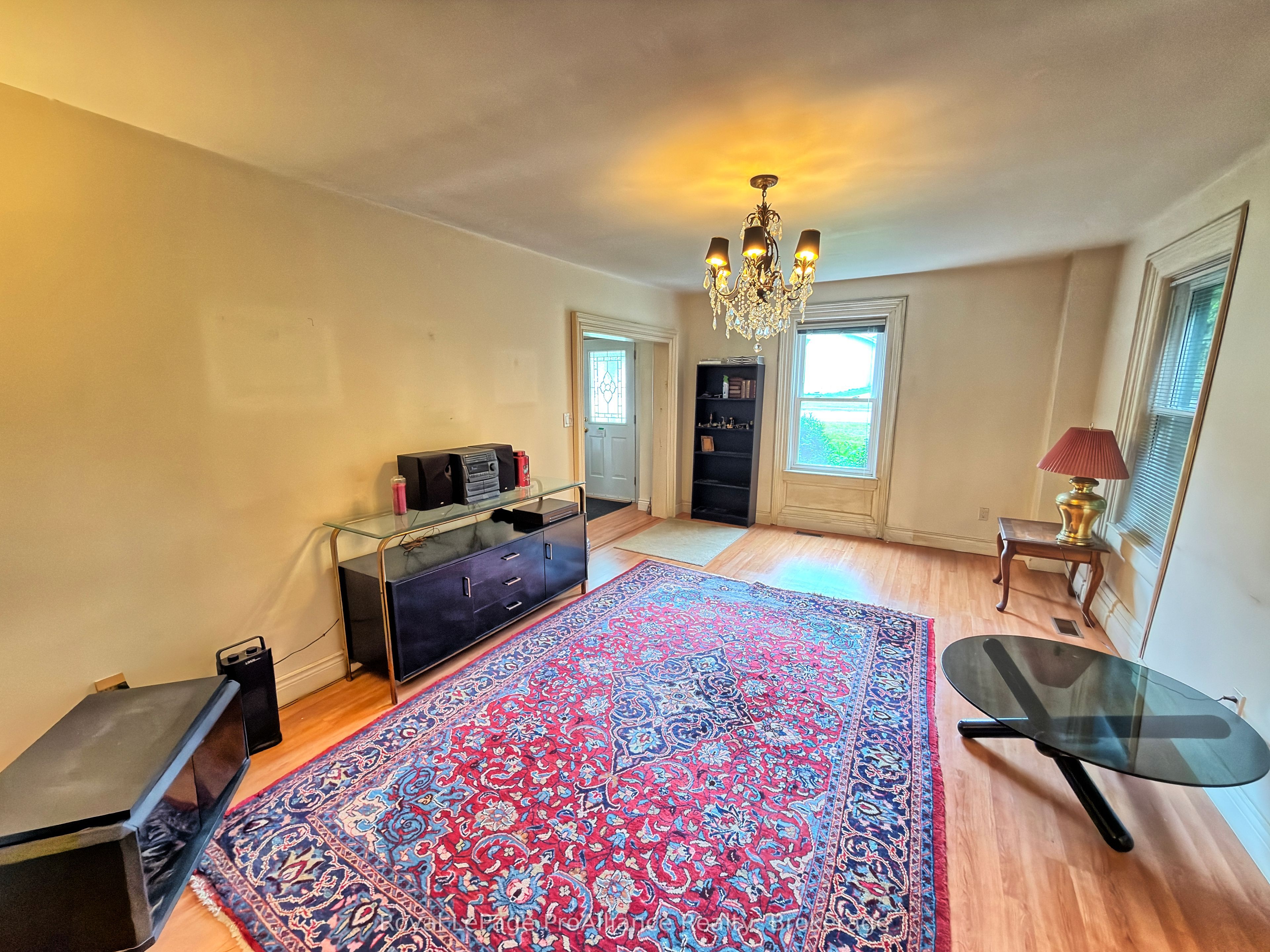 889 Smith Street Property Photo 12