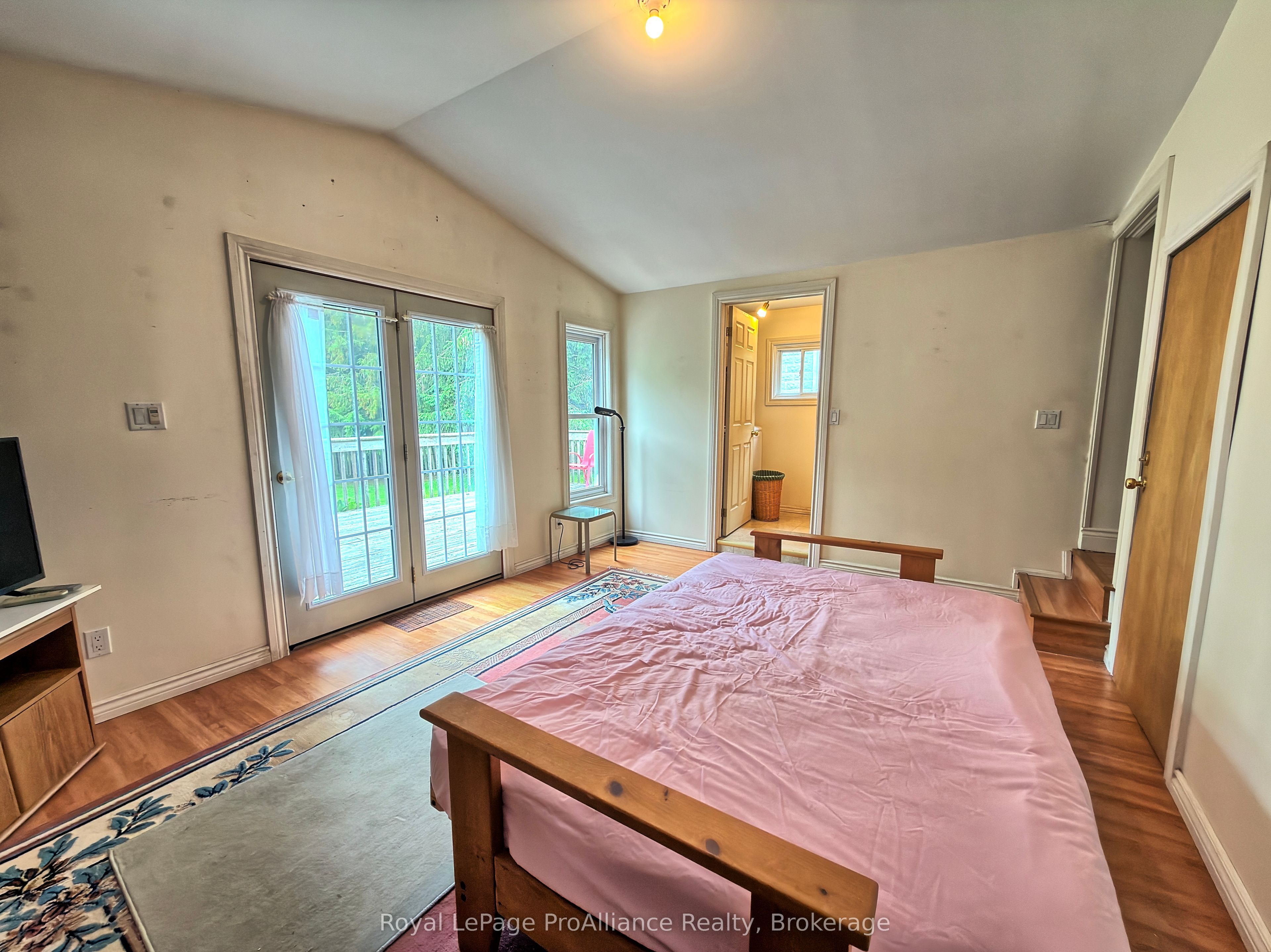 889 Smith Street Property Photo 15