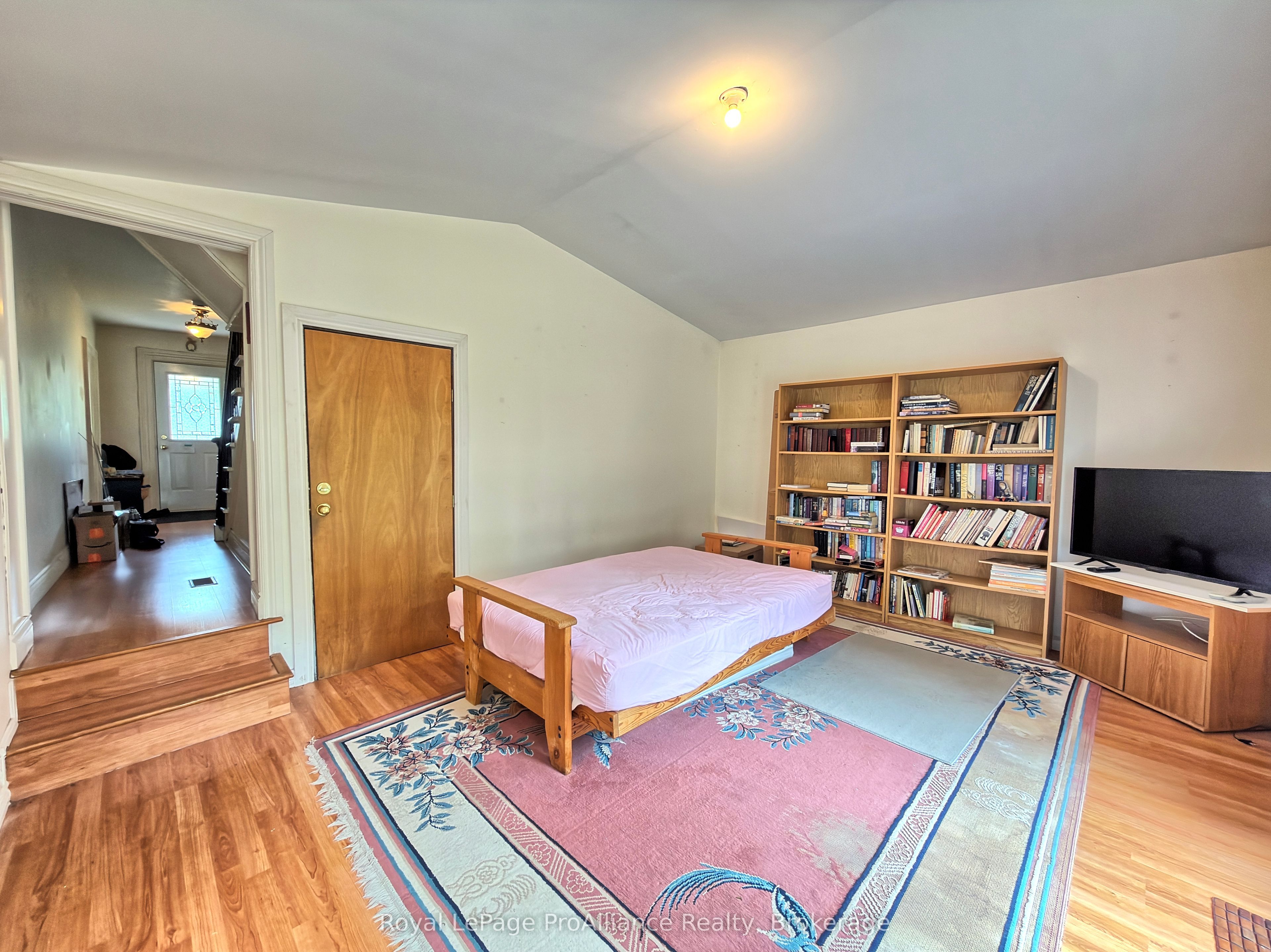889 Smith Street Property Photo 16