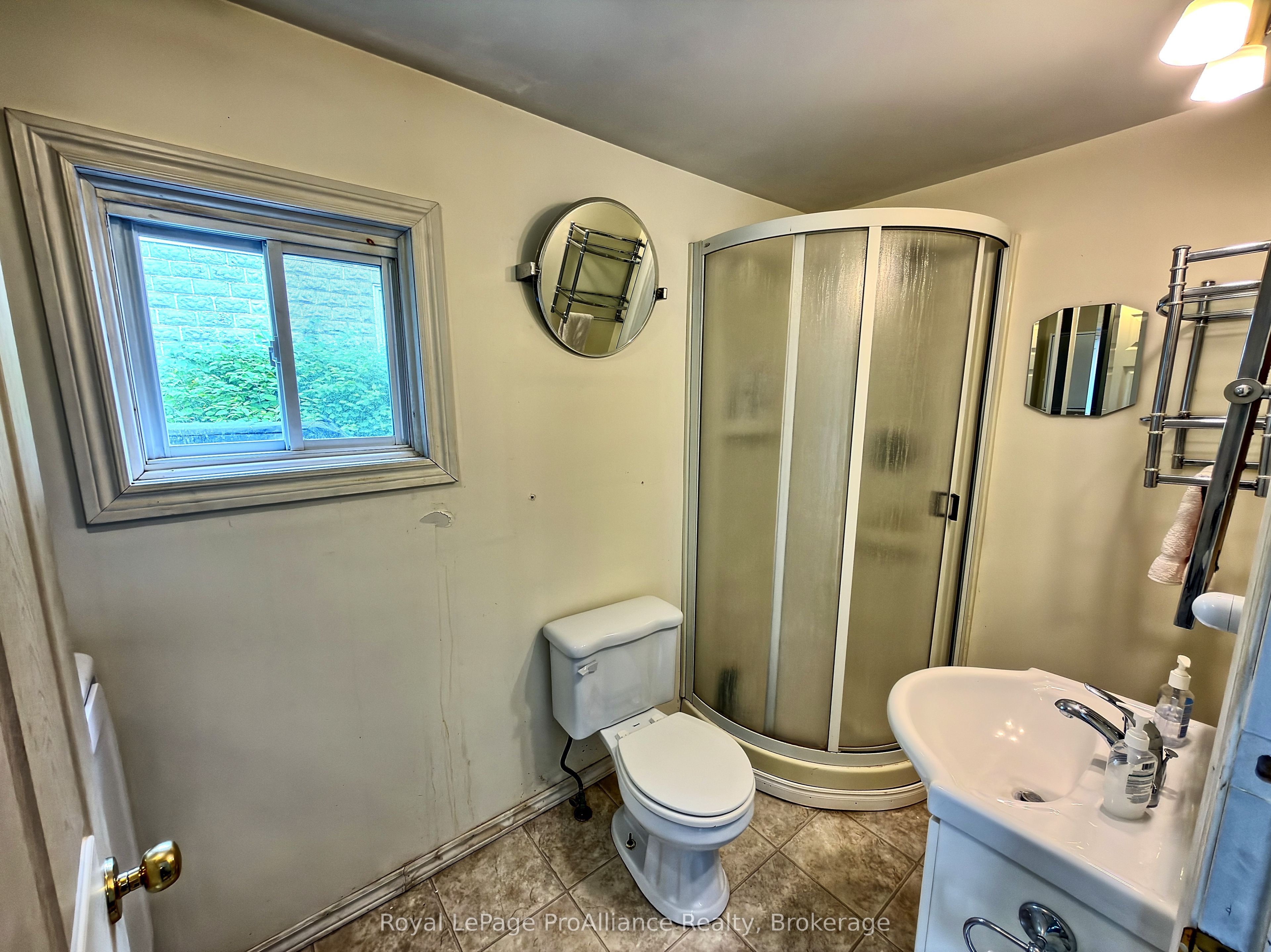 889 Smith Street Property Photo 19