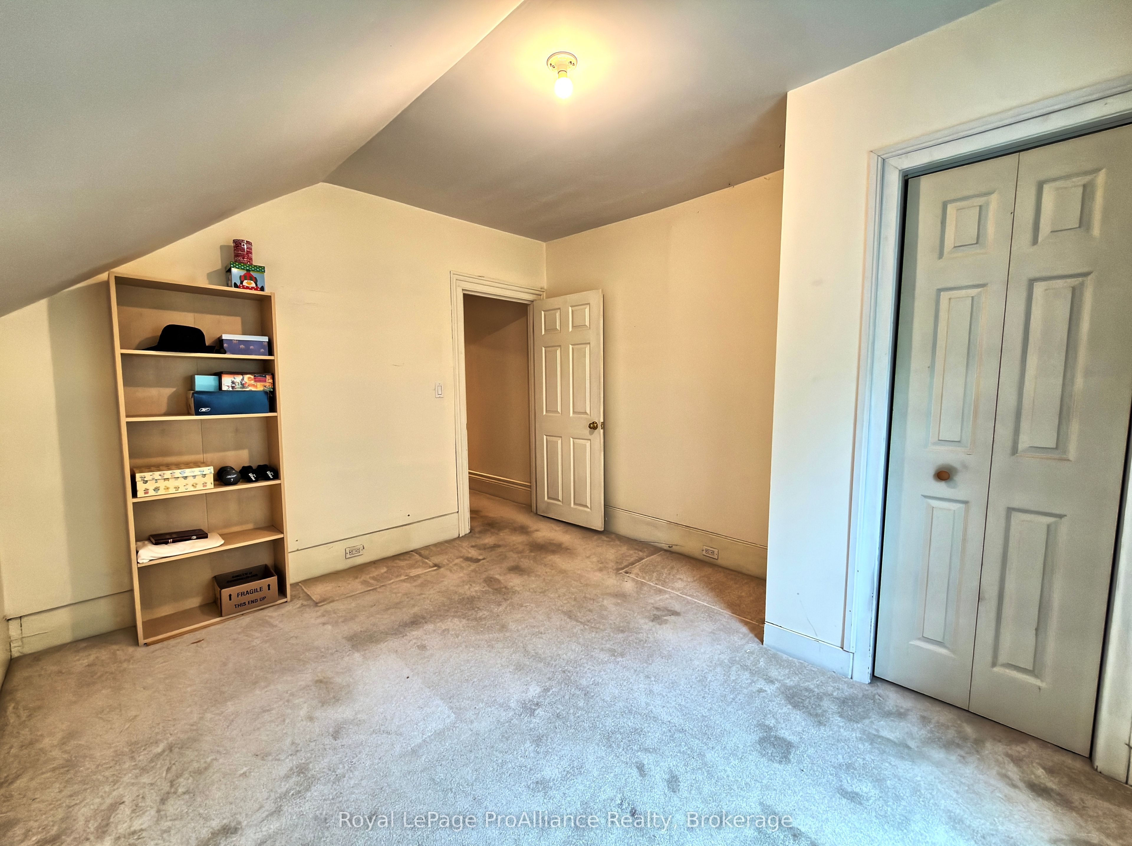 889 Smith Street Property Photo 25