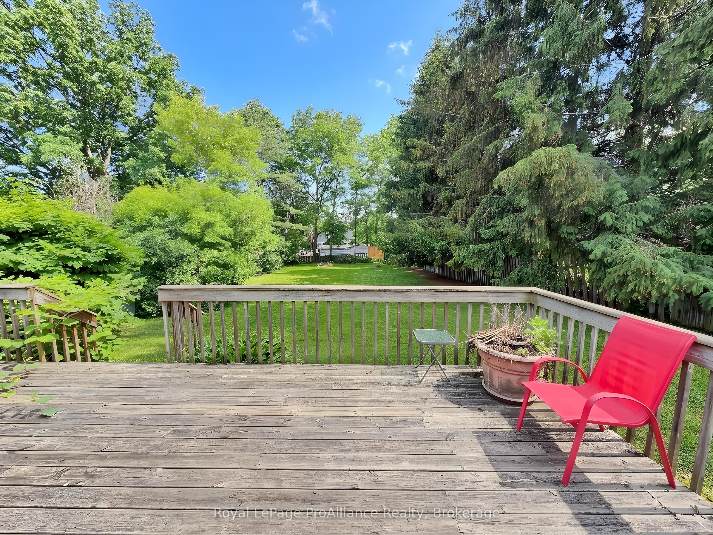 889 Smith Street Property Photo 29